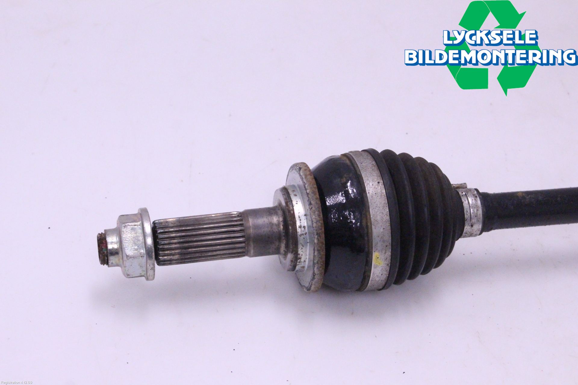 Suzuki SX4 S-CROSS 22- Drivaxel Bak Höger