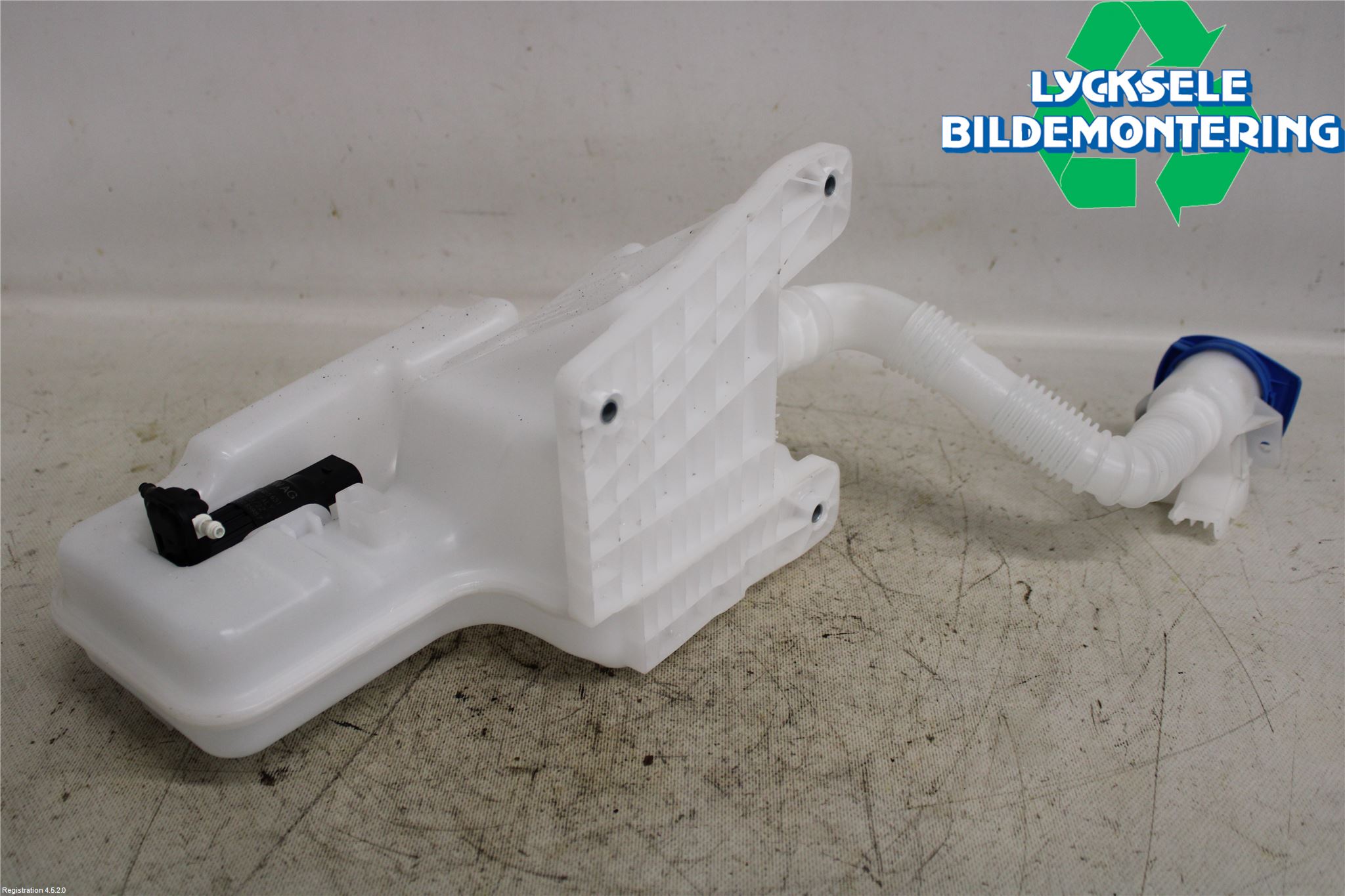 Volkswagen VW GOLF / E-GOLF VIII 20- Spolartank Vindruta-Strål