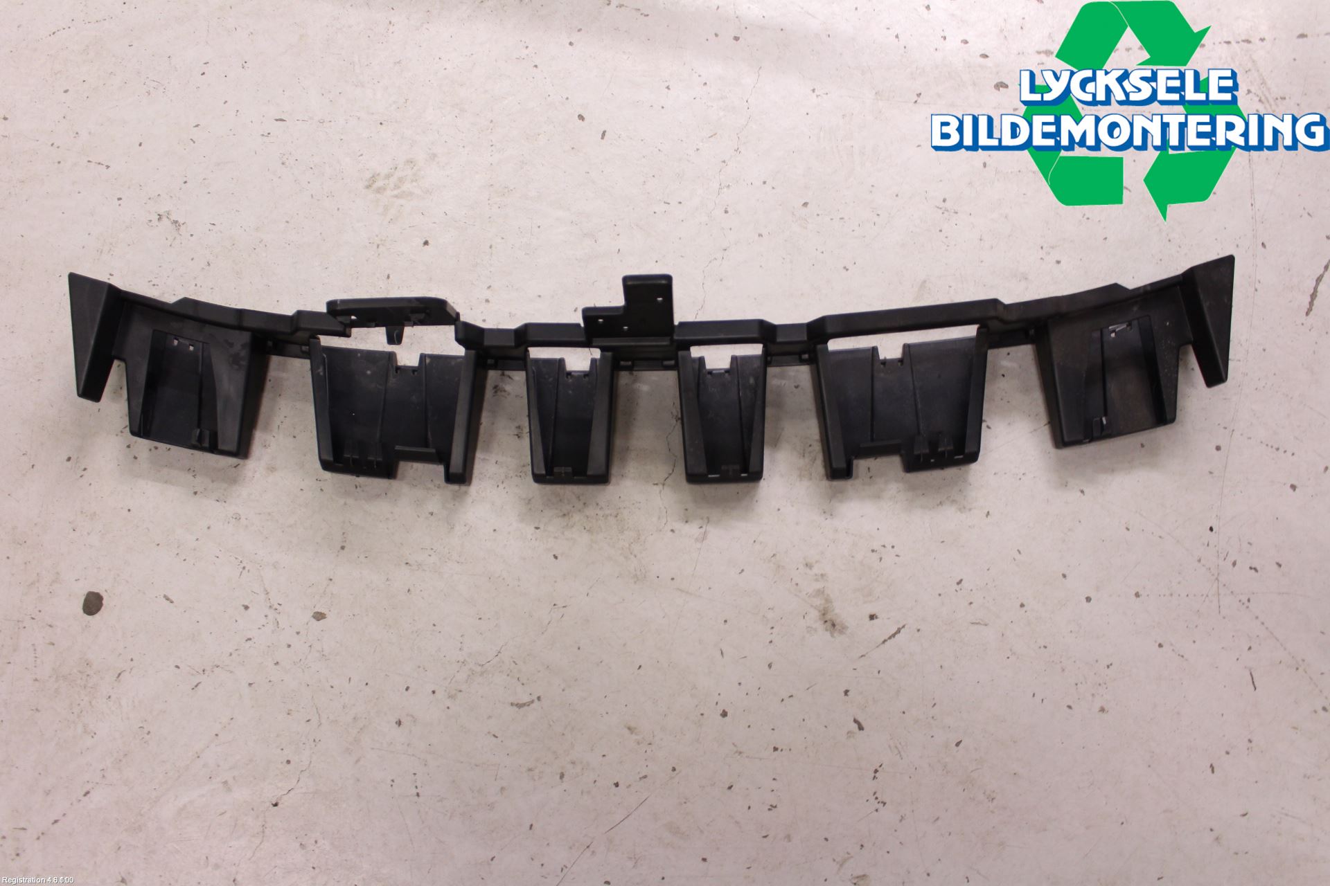 Ford KUGA 13-16 Stötfångare Deformelement Bak