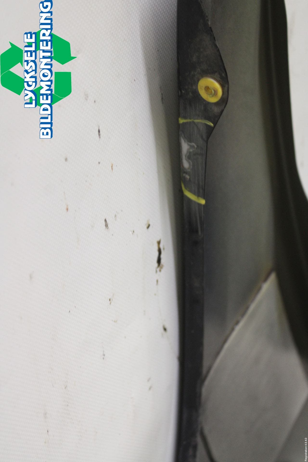 Volvo V60 14-18 Skärm Fram Vänster