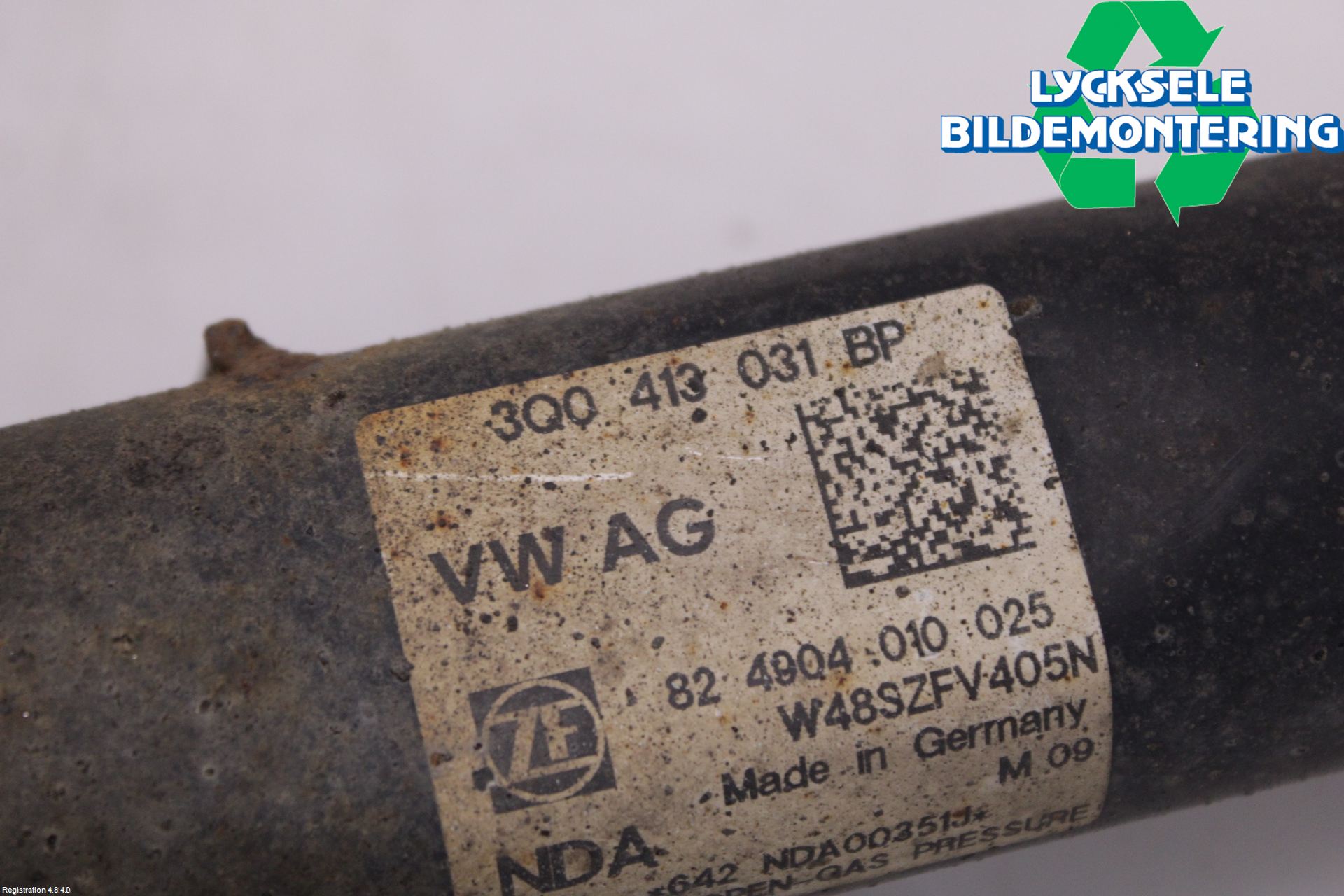 Volkswagen VW PASSAT 15-19 Fjäderben Fram Höger