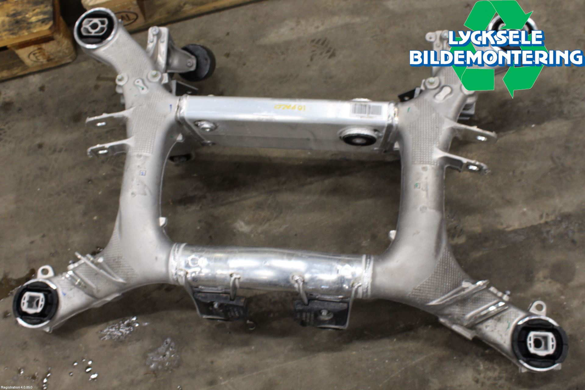 BMW 5 G30/G31/F90 17-23 Bakaxelbalk