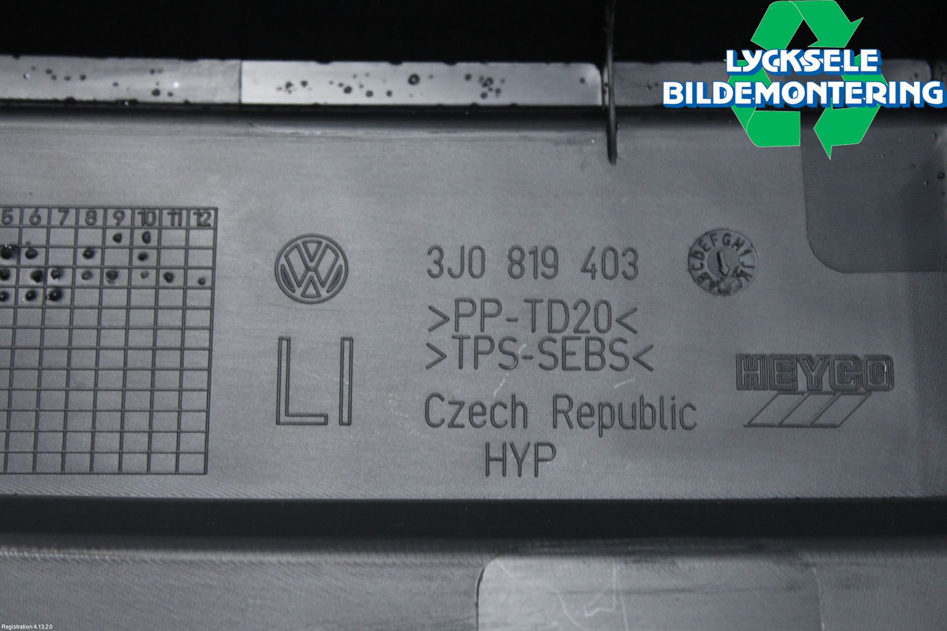 Volkswagen VW PASSAT 24- Torpedplåt-Torpedplast