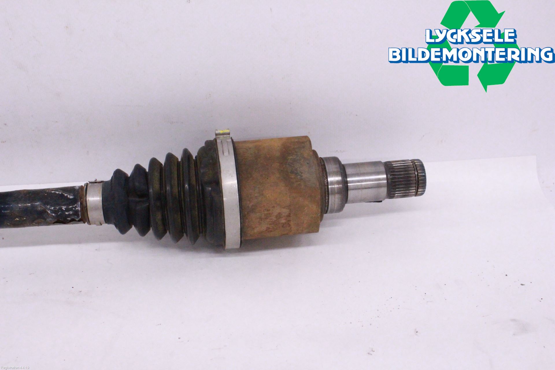 Seat IBIZA V 17-20 Drivaxel Fram Vänster