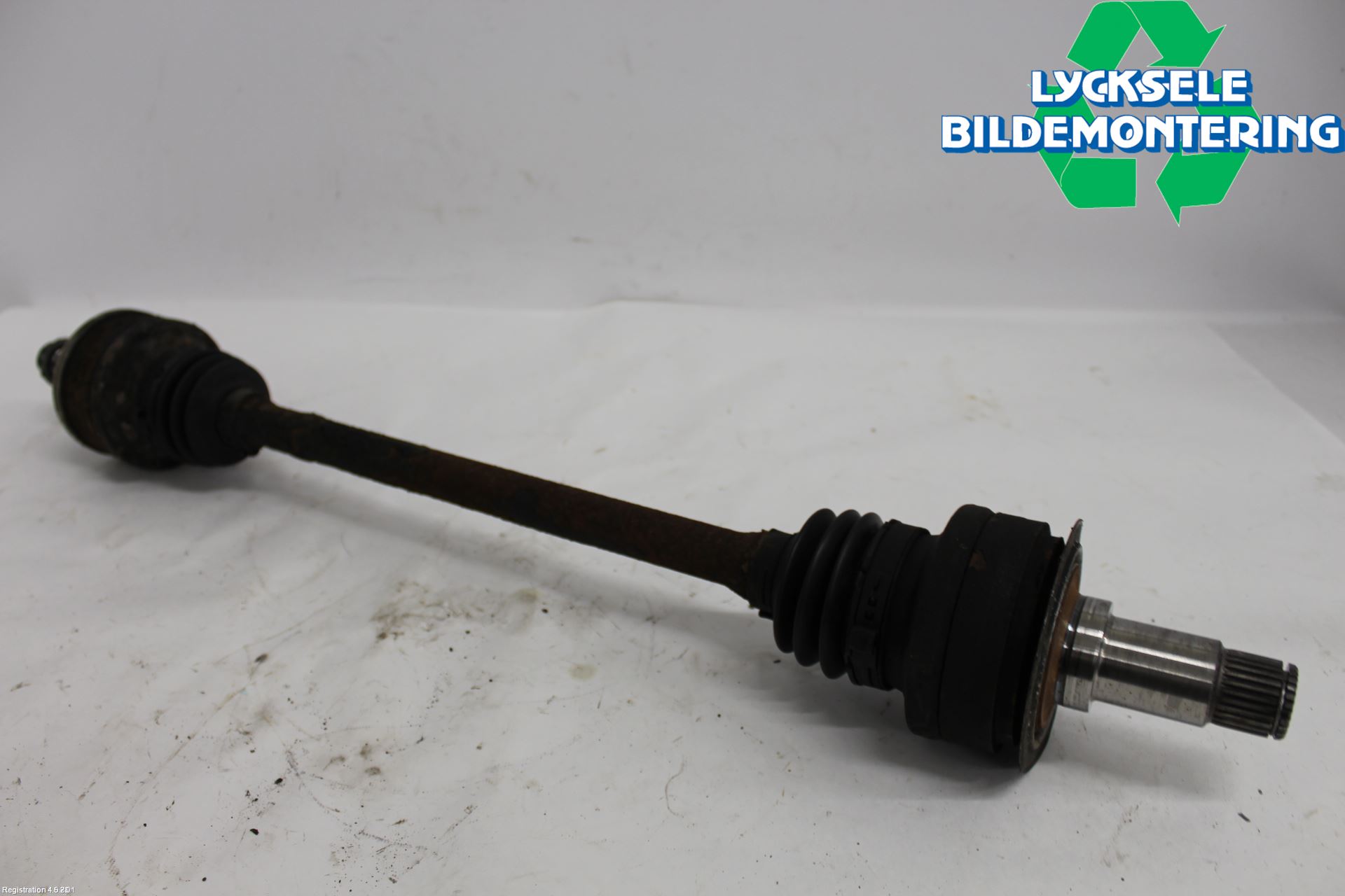 Mercedes-Benz MB C (203) 00-07 Drivaxel Bak Vä-Hö