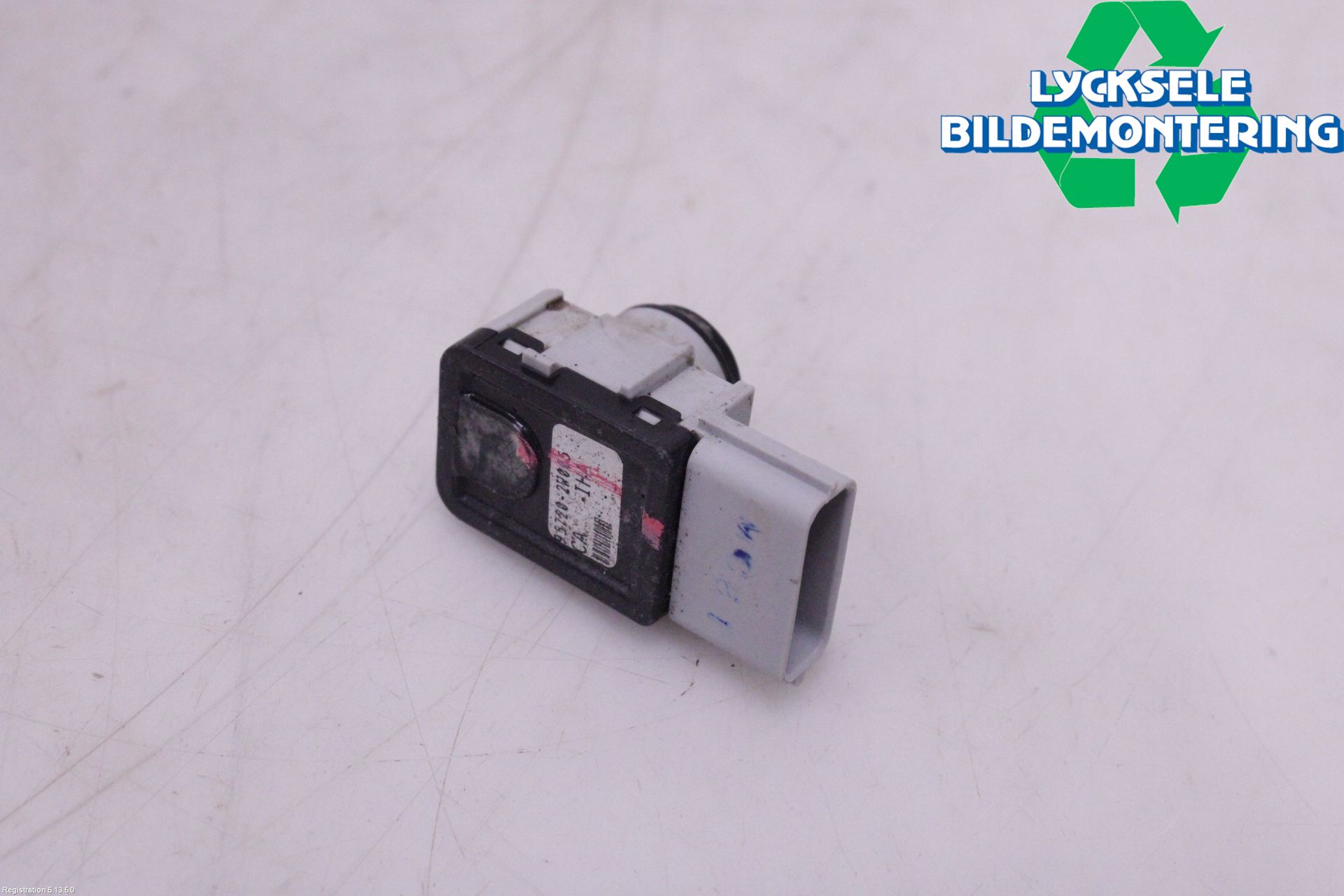 Hyundai SANTA FE 13-18 Parkeringshjälp Backsensor