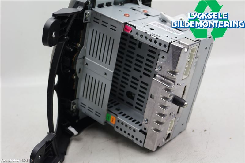 Mazda 2 (DE) 08-15 Cd Radio - Multimediapanel