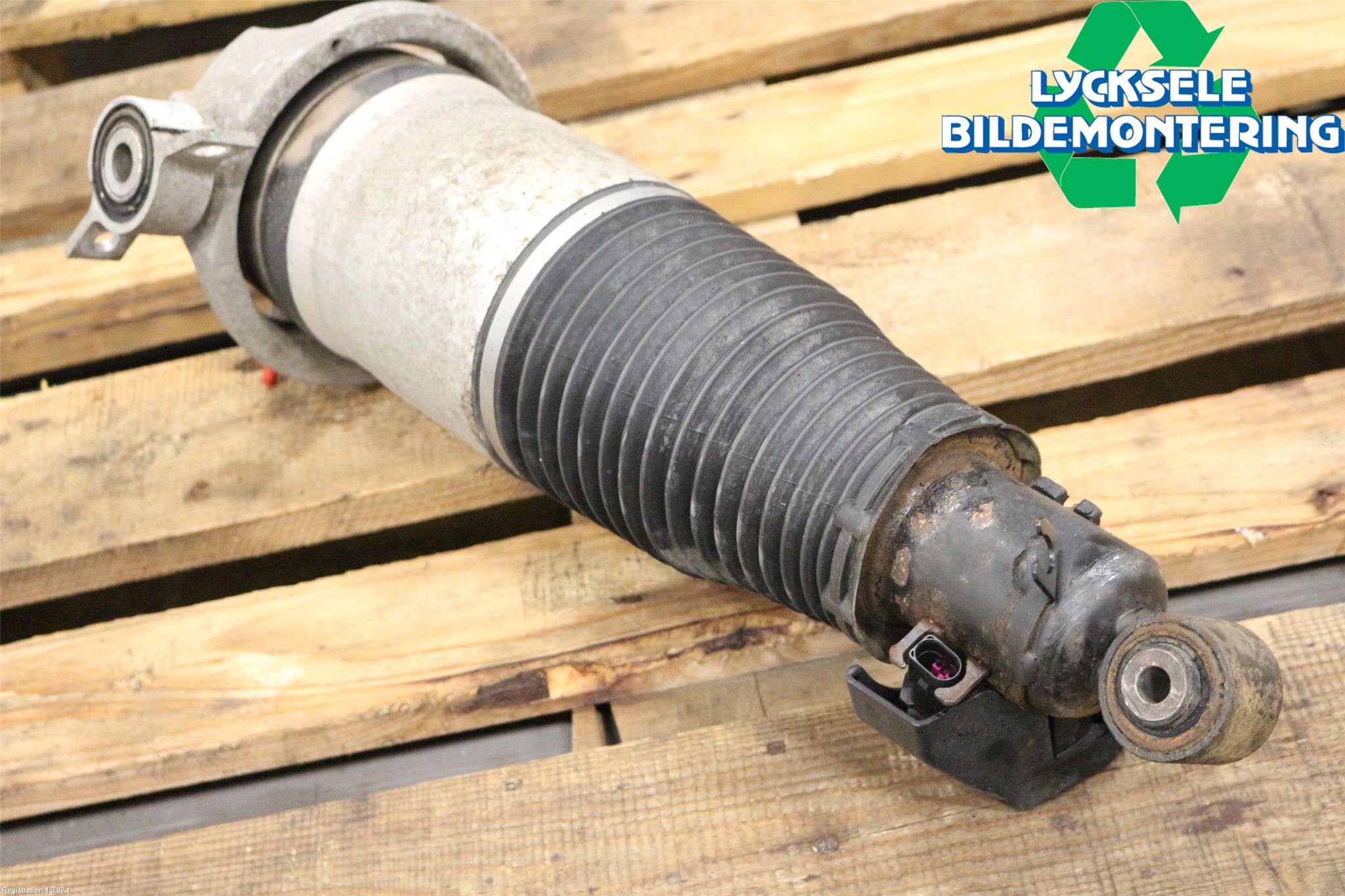 Audi Q7/SQ7 Fjäderben Bak Höger