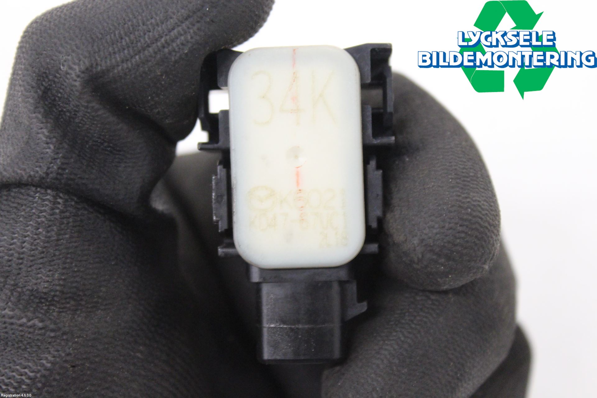 Mazda CX-5 12-17 Parkeringshjälp Frontsensor