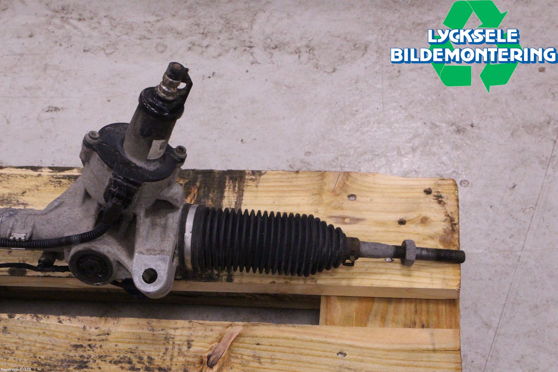 BMW 5 F10/F11/F18 09-17 Styrväxel-Snäcka Elektrisk