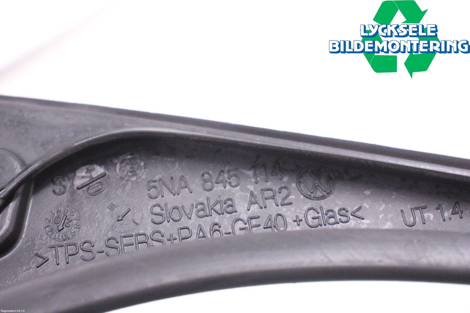 Seat TARRACO 19- Dörruta Fram Lilla Hö