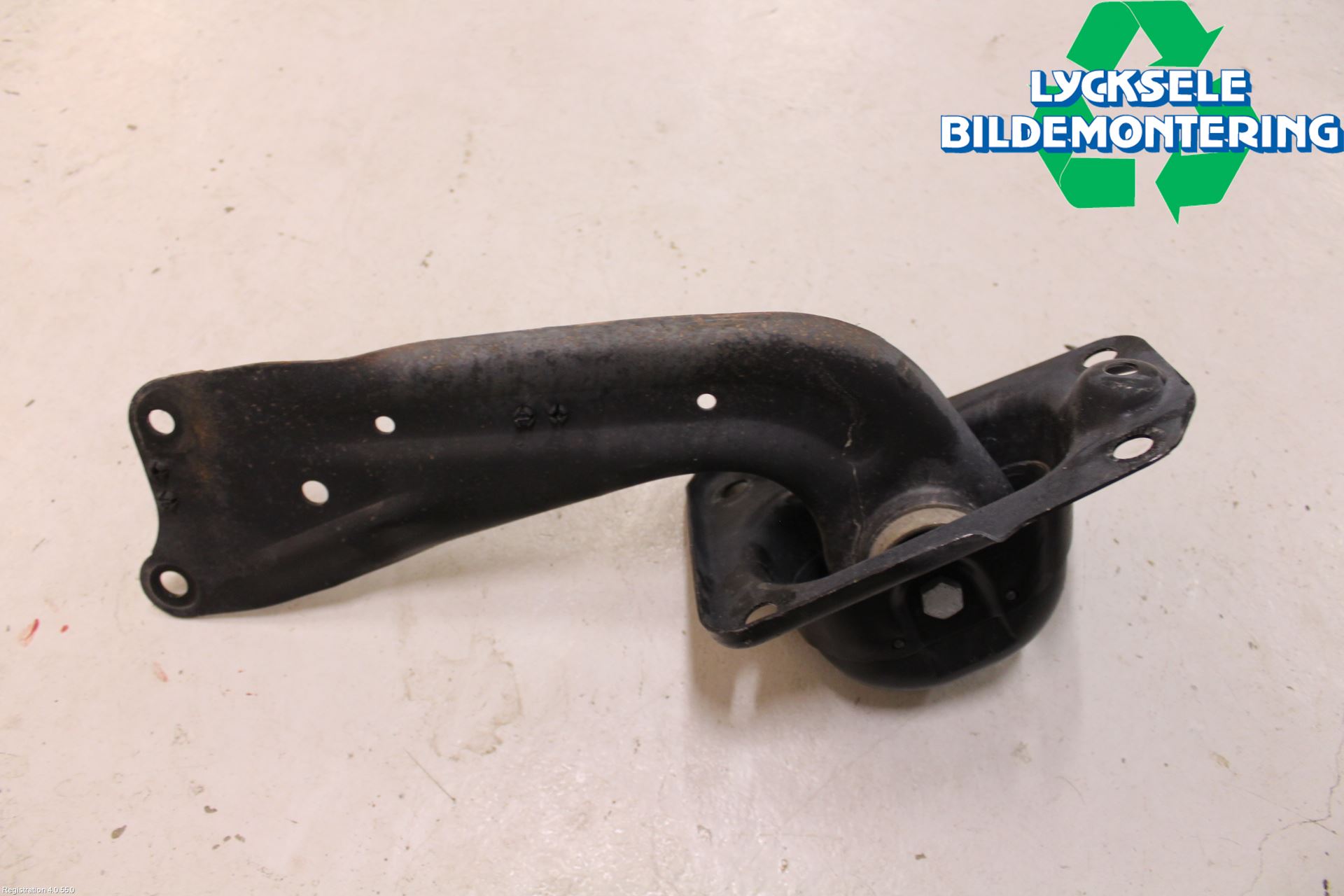 Volkswagen VW GOLF / E-GOLF VII 13-20 Bärarm Bak Vänster