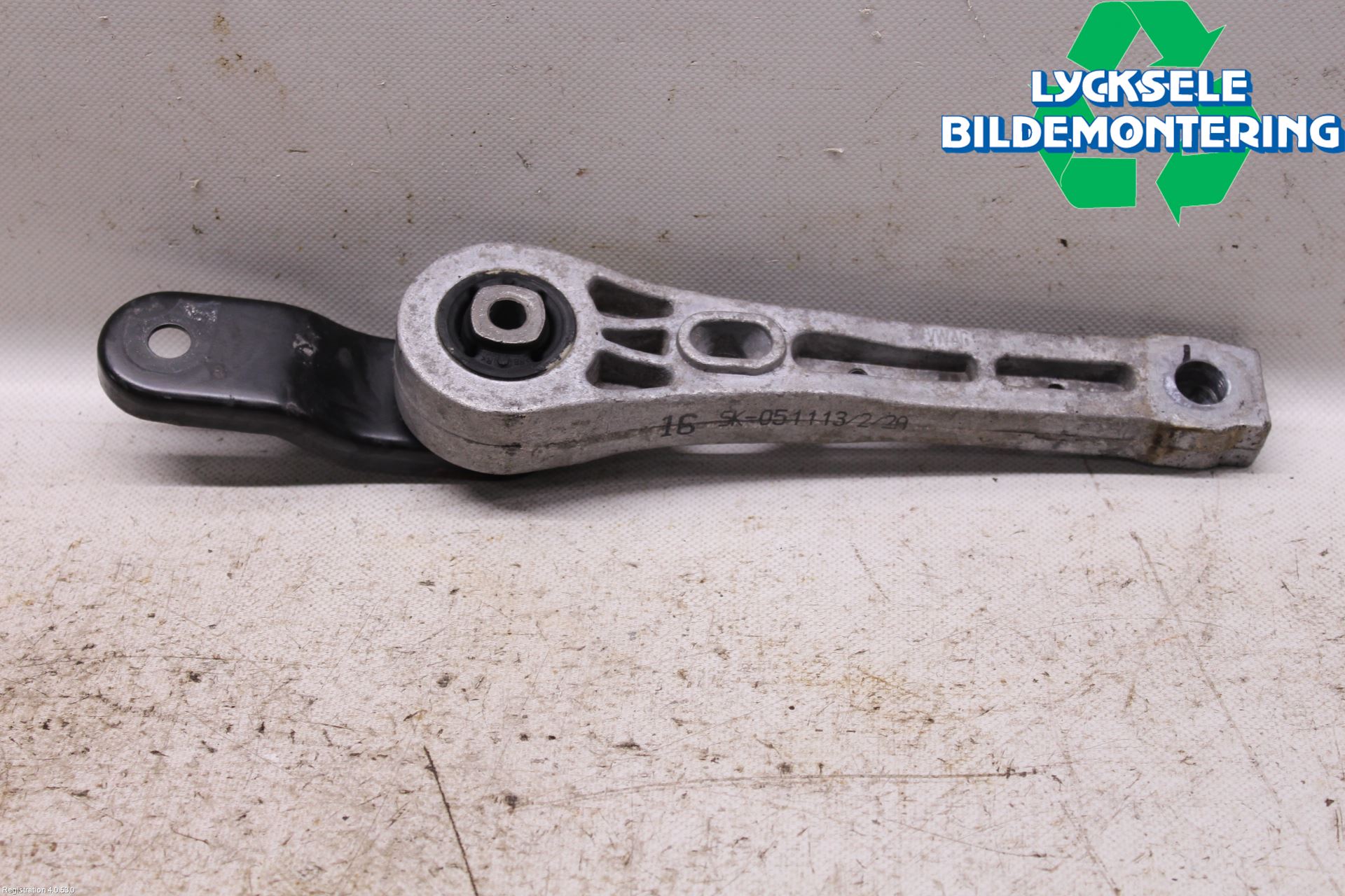 Volkswagen VW PASSAT 11-14 Motorfäste