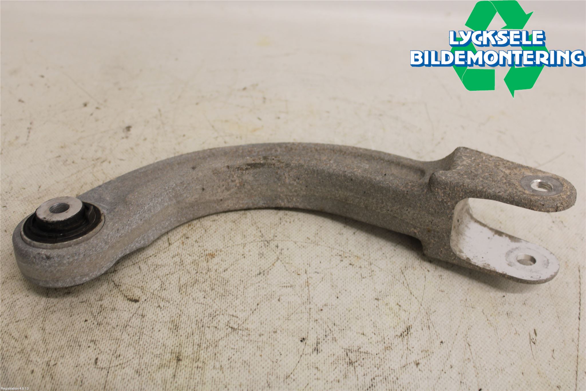 Skoda ENYAQ iV 21- Bärarm Bak Vä-Hö