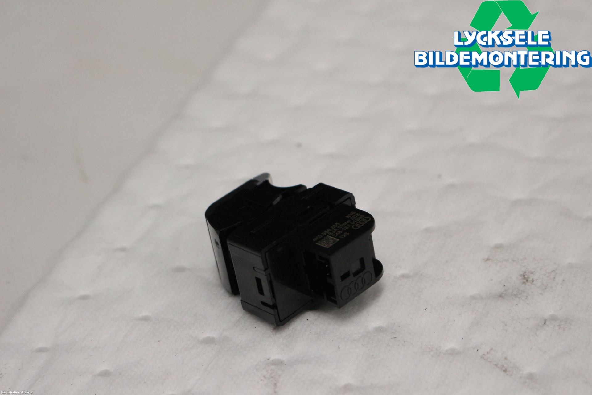 Audi A6 F2/C8 19- Strömställare Elhiss