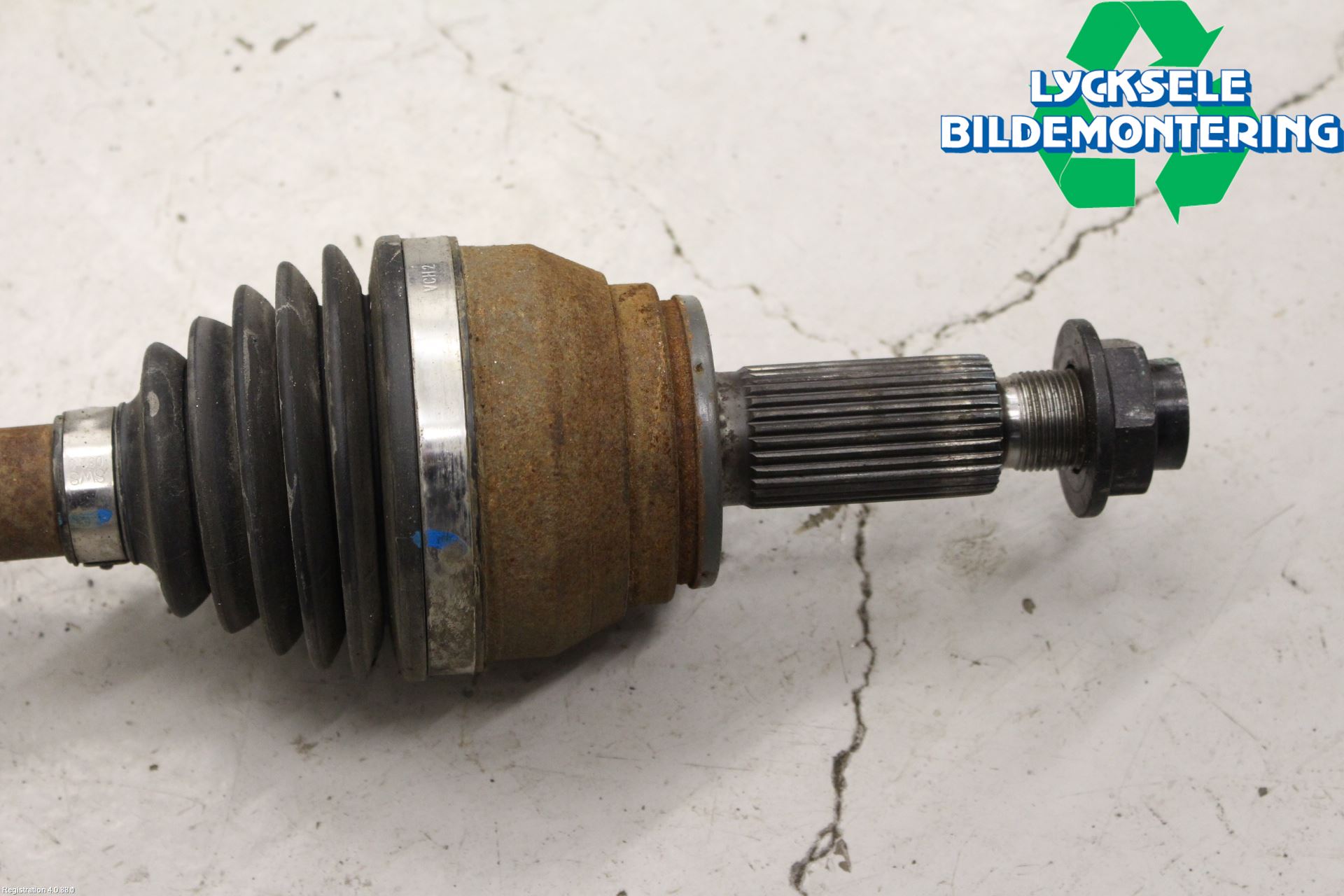 Kia NIRO (DE) 17-22 Drivaxel Fram Höger