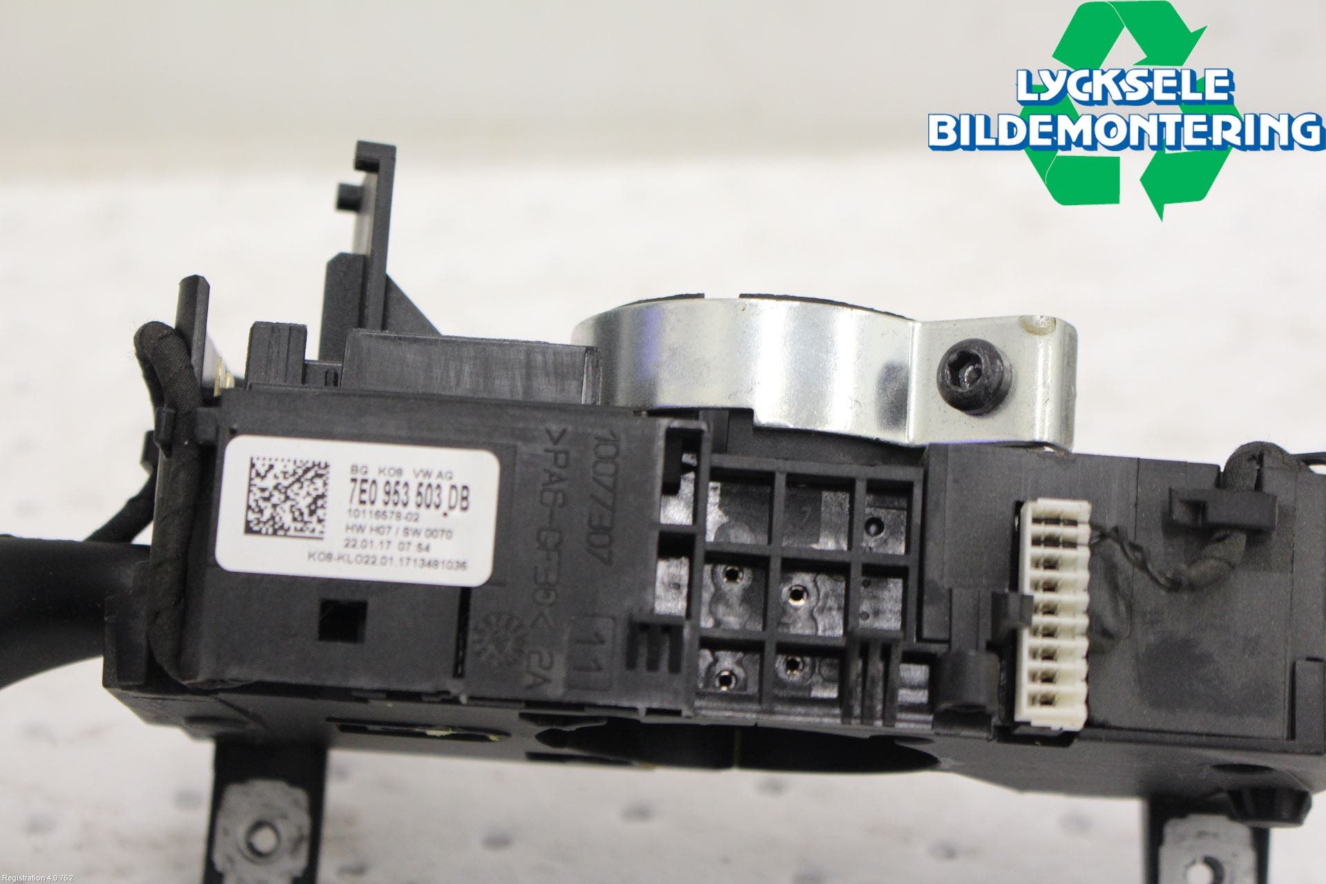 Volkswagen VW AMAROK 2H 10-22 Spakcentral