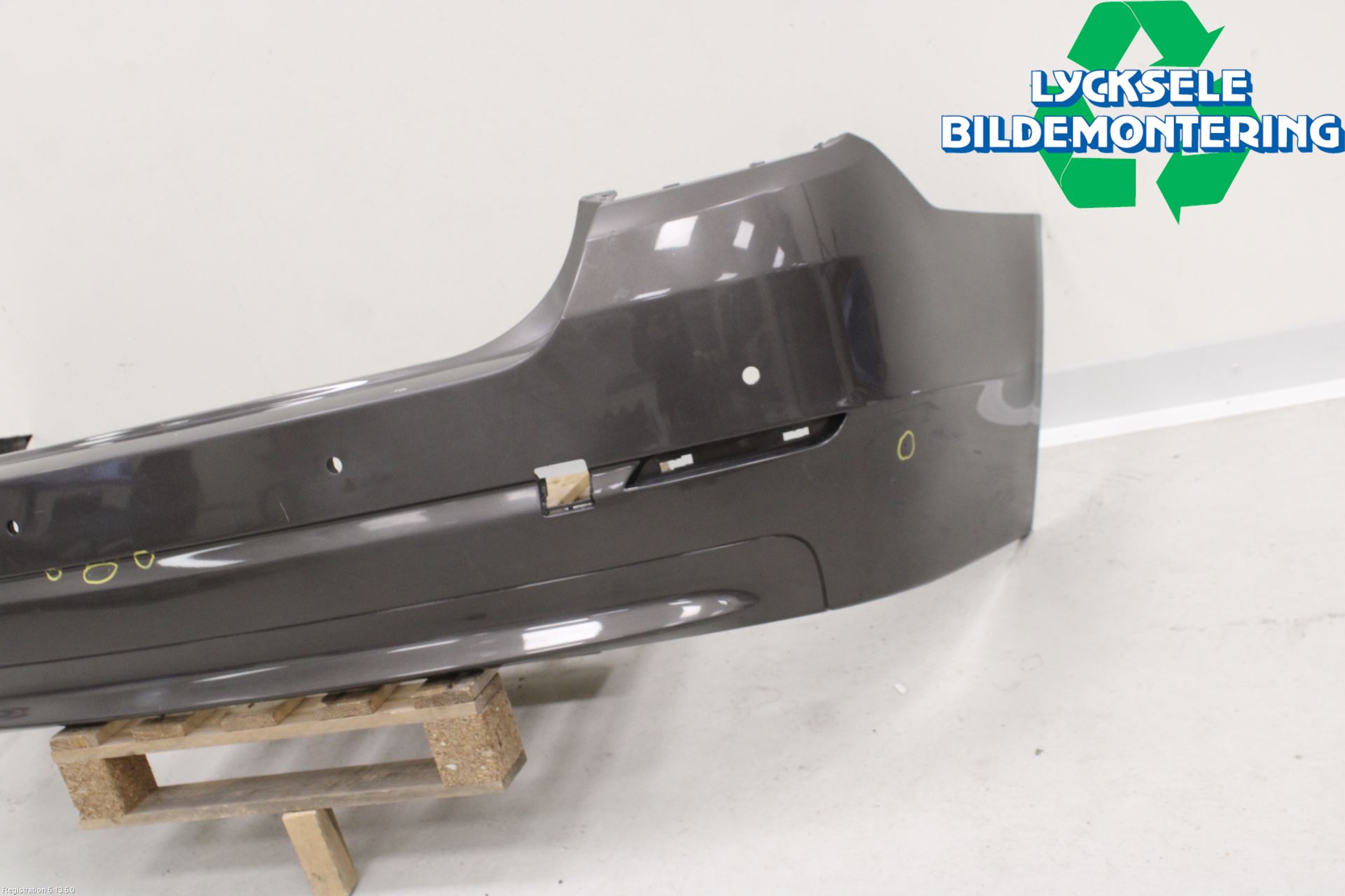 BMW 5 F10/F11/F18 09-17 Stötfångarbeklädnad Bak
