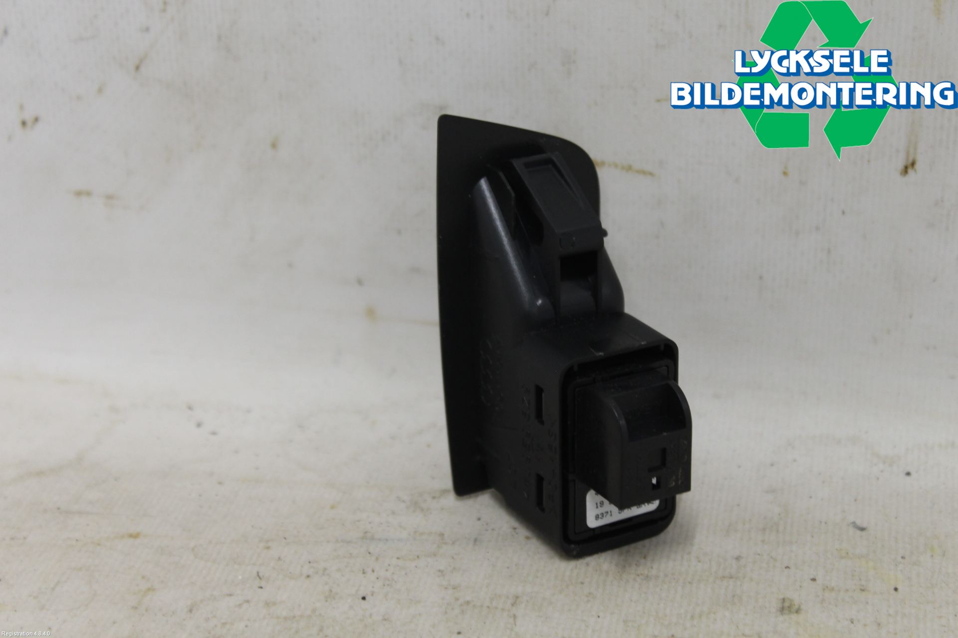 Audi Q8/SQ8 4M 19- Strömställare Baklucka