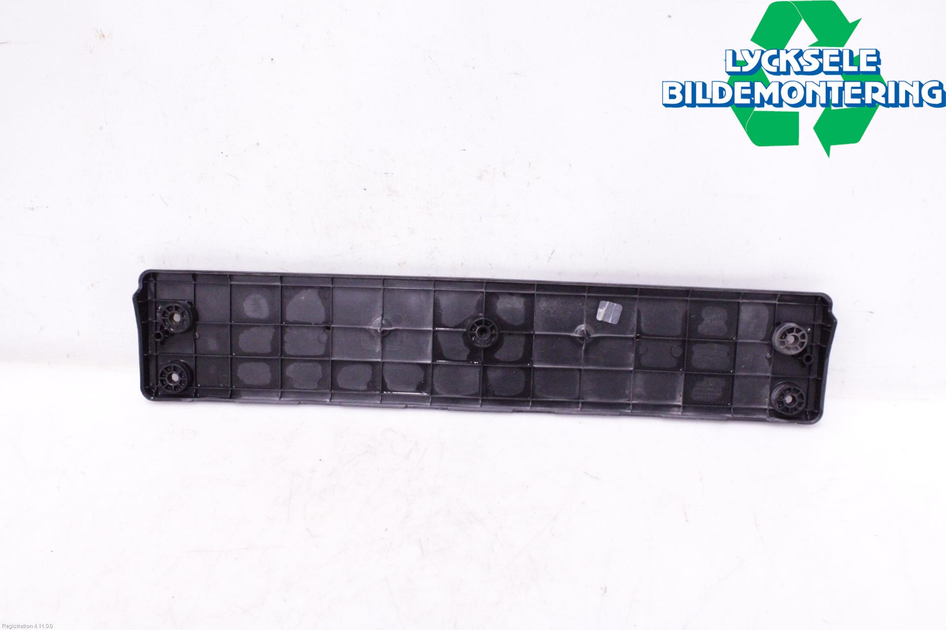 Kia RIO 12-16 Skylthållare