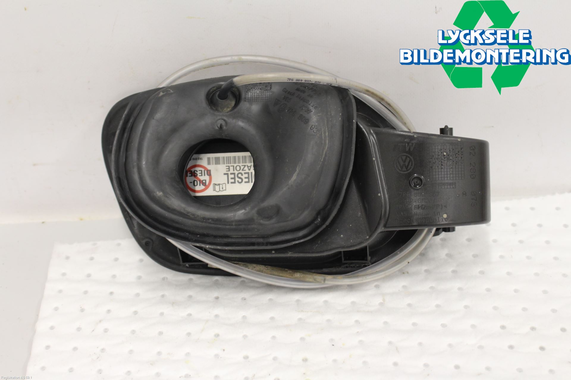 Volkswagen VW TOUAREG 7P 11-18 Tanklucka