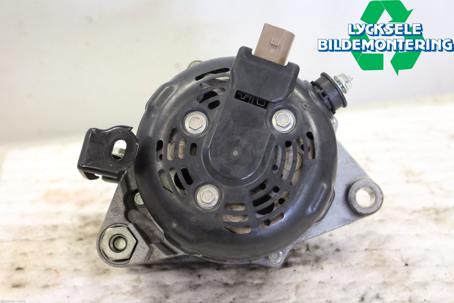 Toyota HILUX 16- Generator