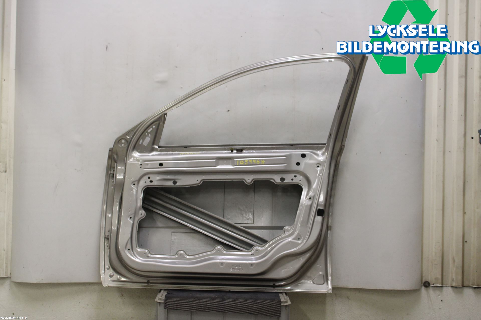 Volvo XC70 08-13 Dörr Fram Höger