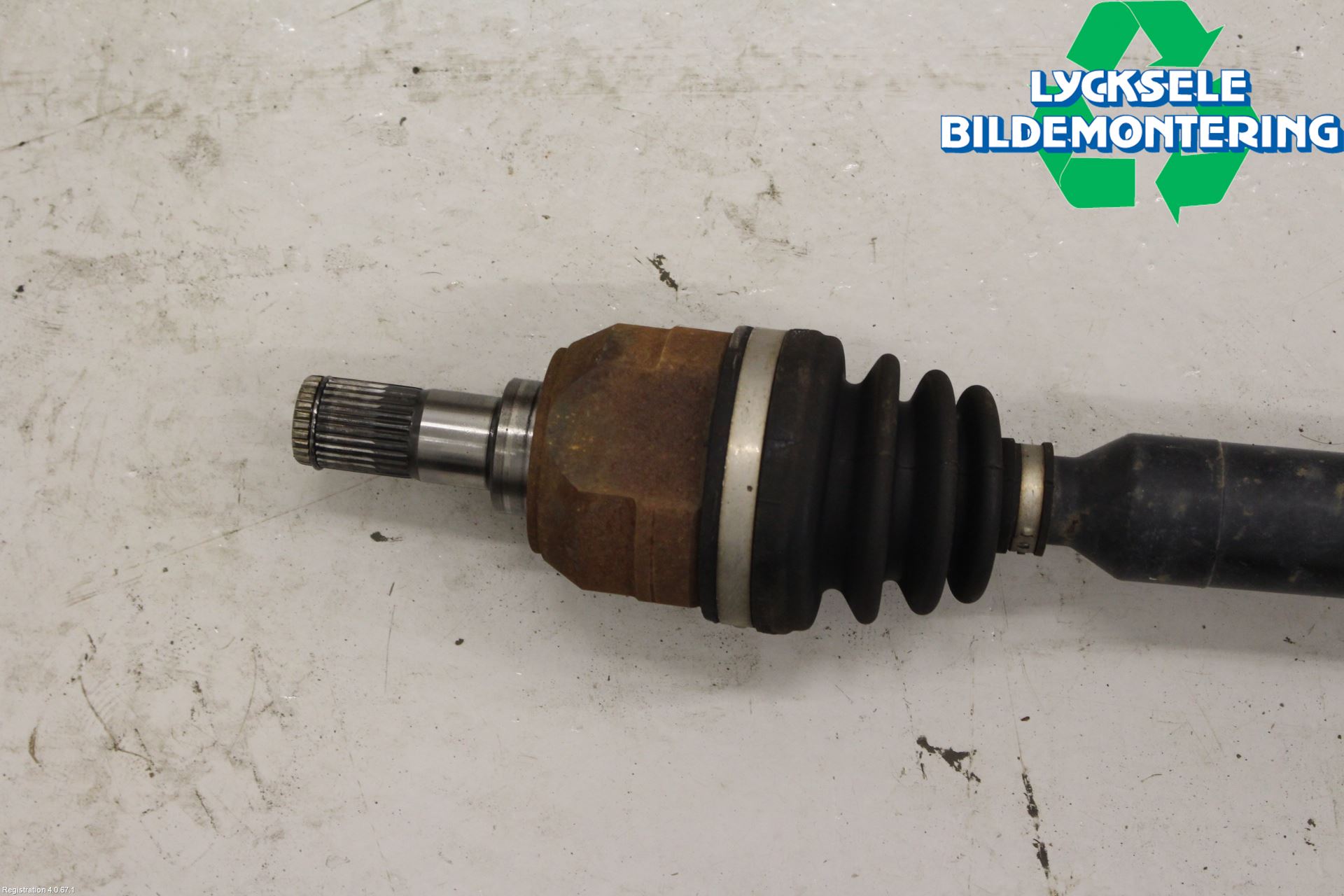Hyundai i30 GD 13-17 Drivaxel Fram Höger