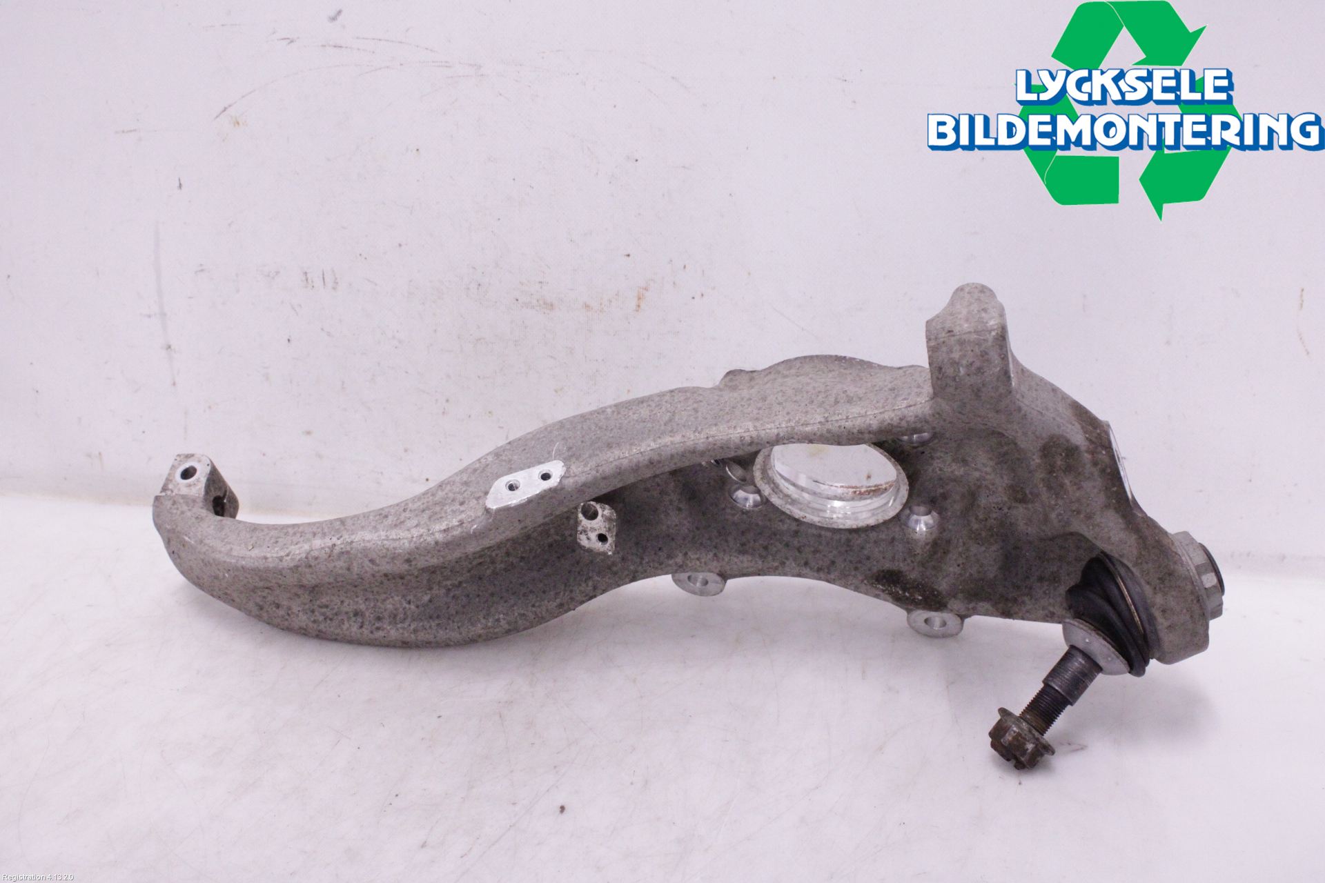 BMW 5 G30/G31/F90 17-23 Styrspindel Lagerhus Hö