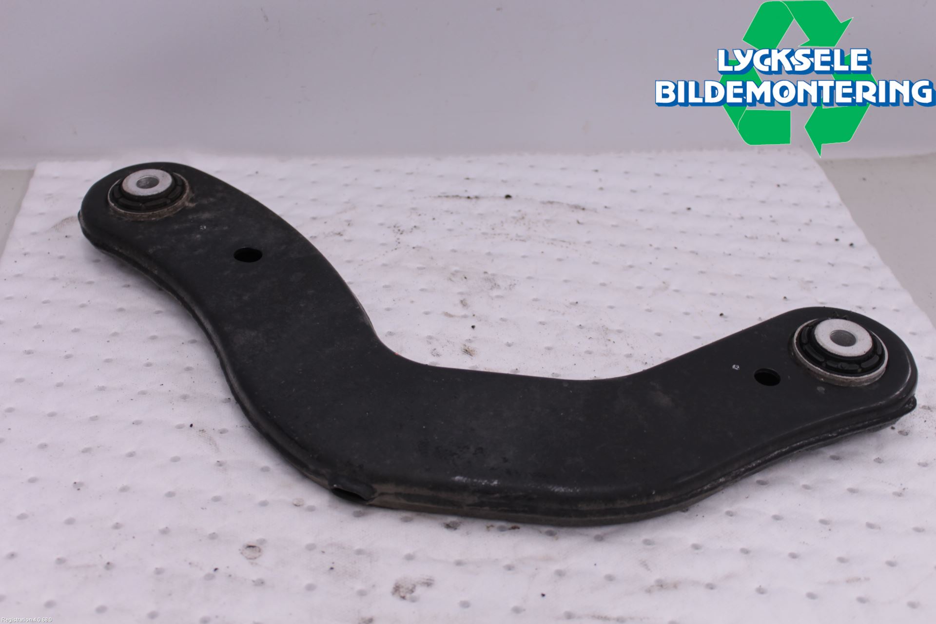 Ford FOCUS 19- Bärarm Bak Övre Höger