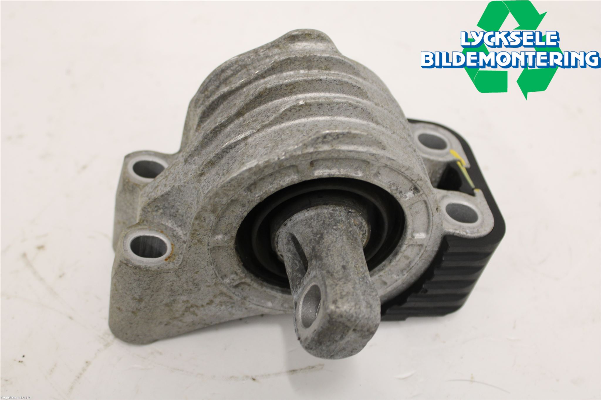 BMW 4/i4 G26 GRAN COUPÉ 21- Motorfäste