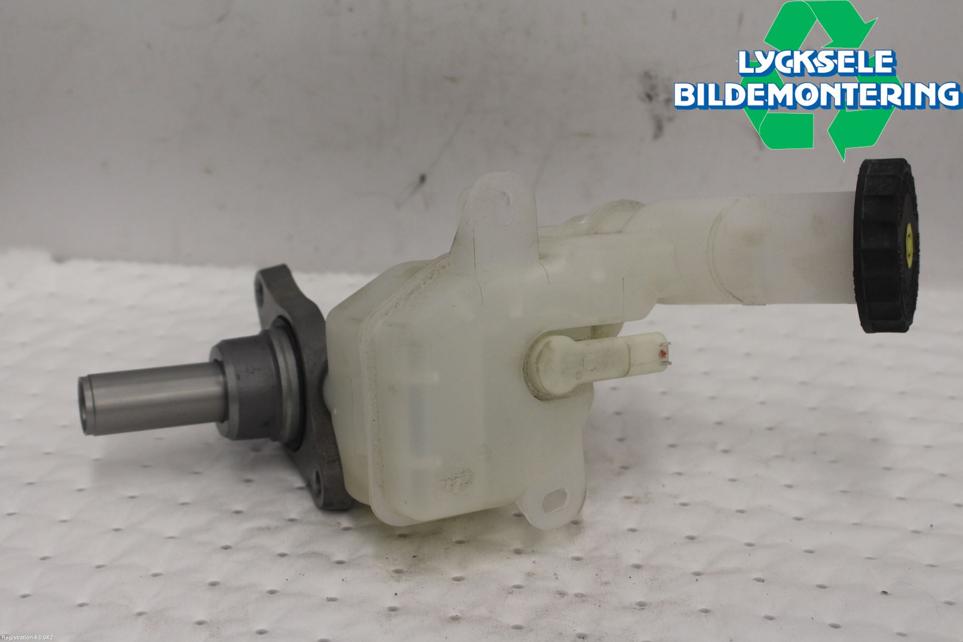 Mitsubishi OUTLANDER 13-21 Broms Huvudcylinder