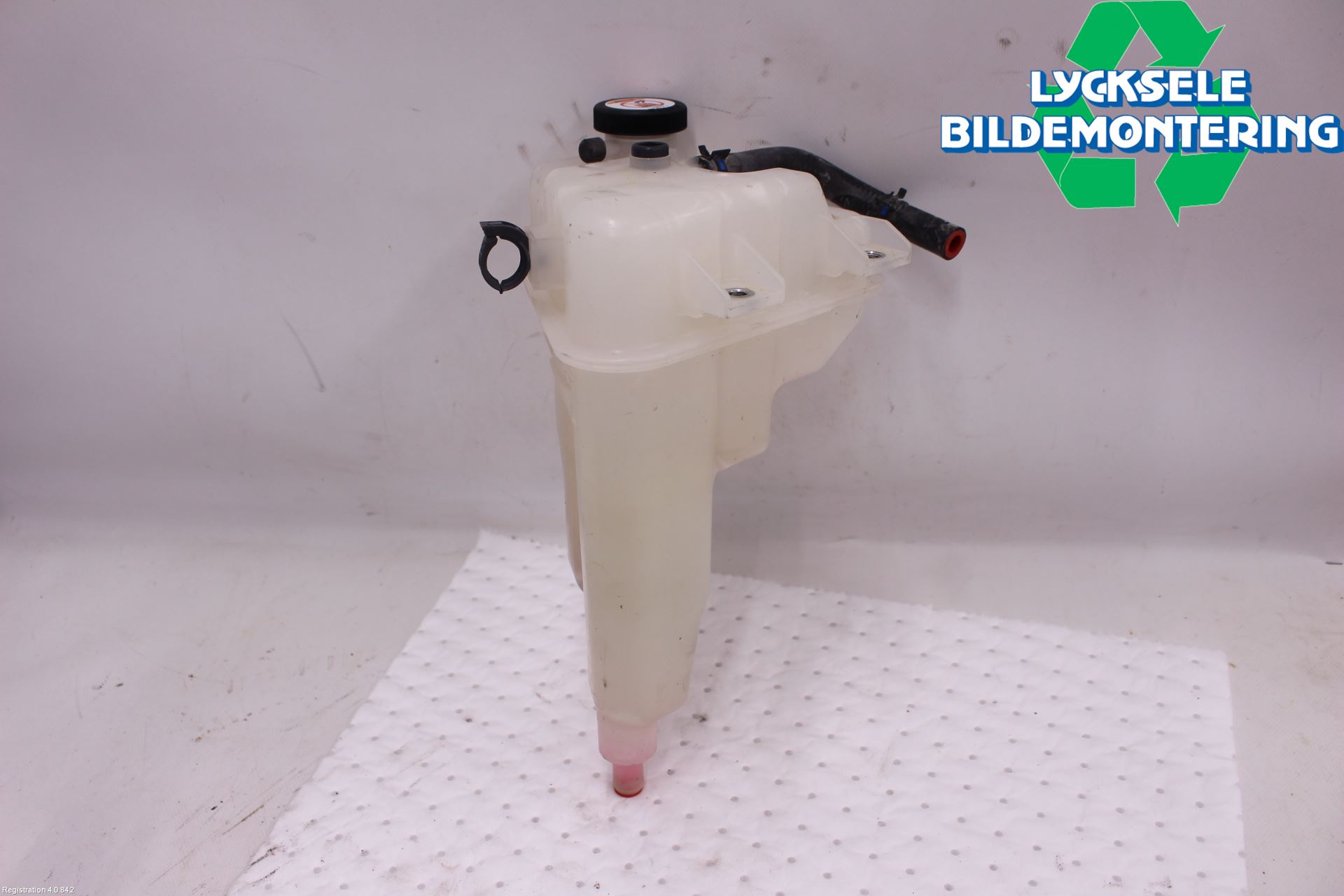 Toyota HILUX 16- Expansionstank