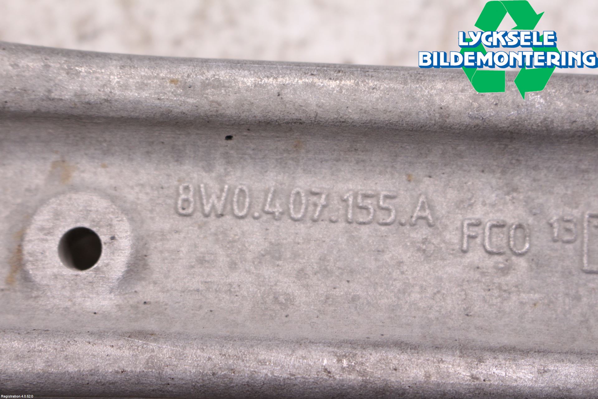 Audi A4/S4 B9 16-19 Bärarm Fram Undre Vä