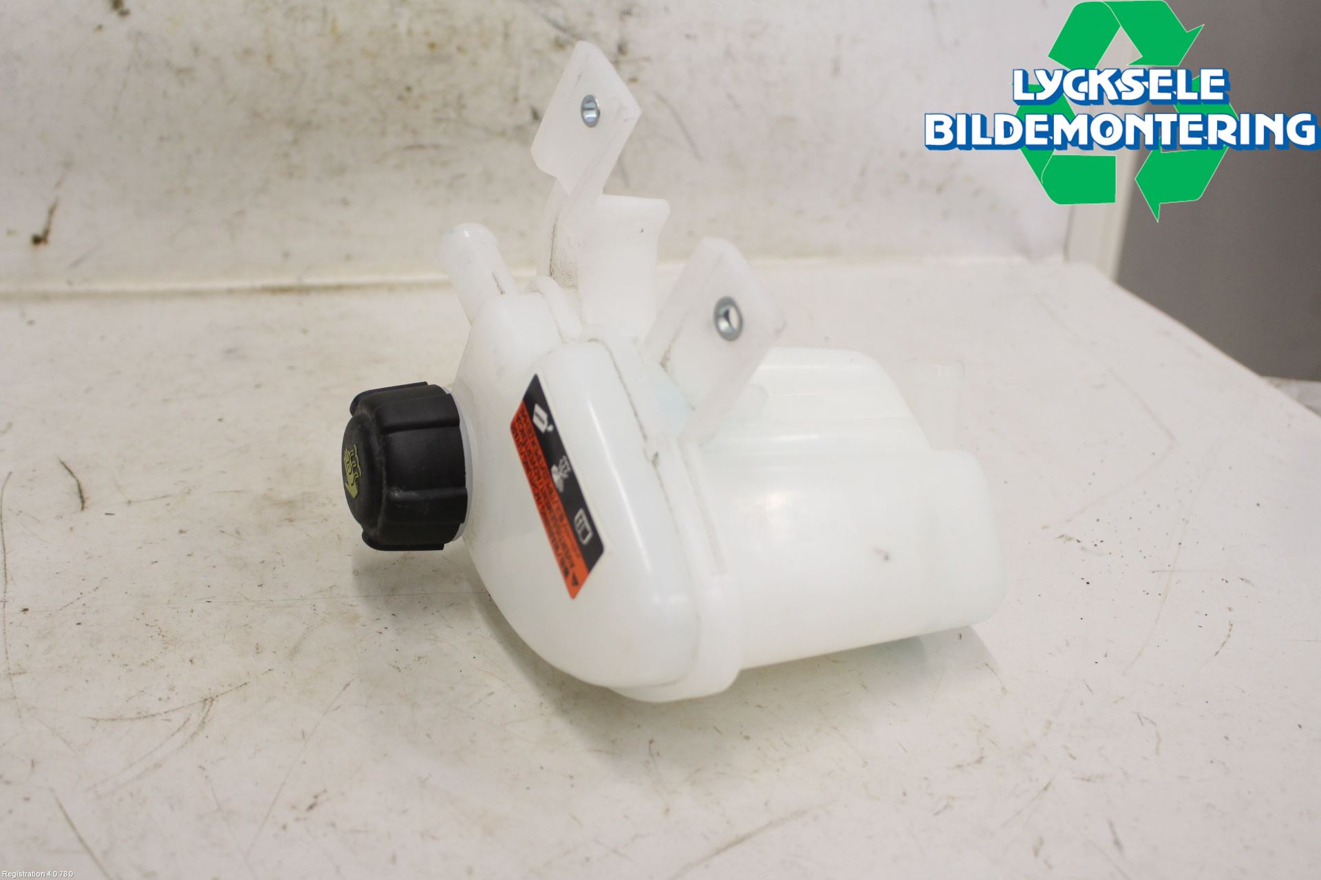 Nissan X-TRAIL 14-21 Expansionstank