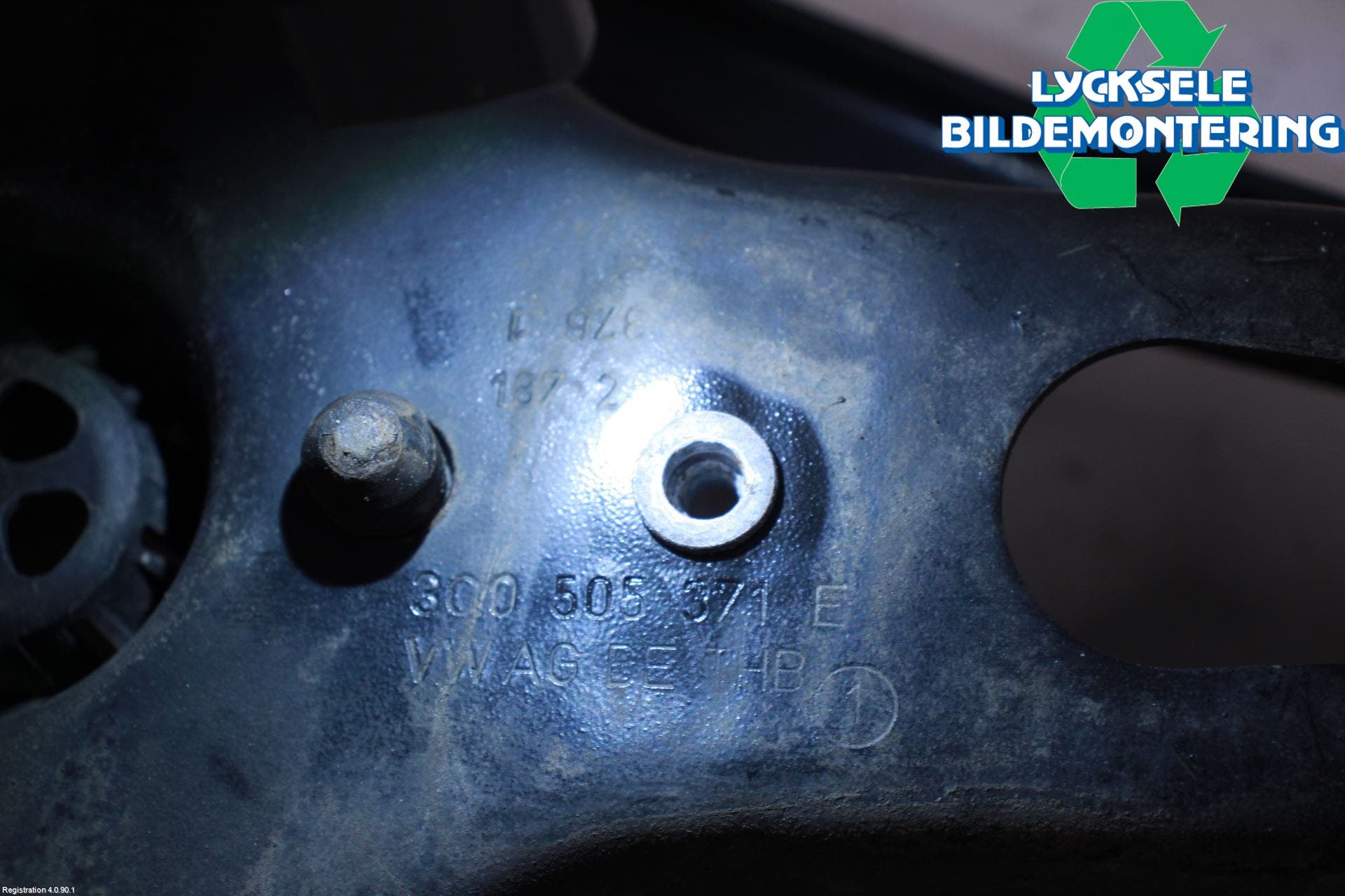 Skoda SUPERB 16-24 Bärarm Bak Vänster