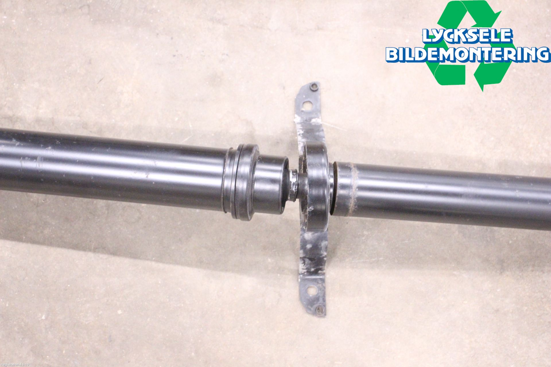 Audi A4 12-15 Mellanaxel Komp