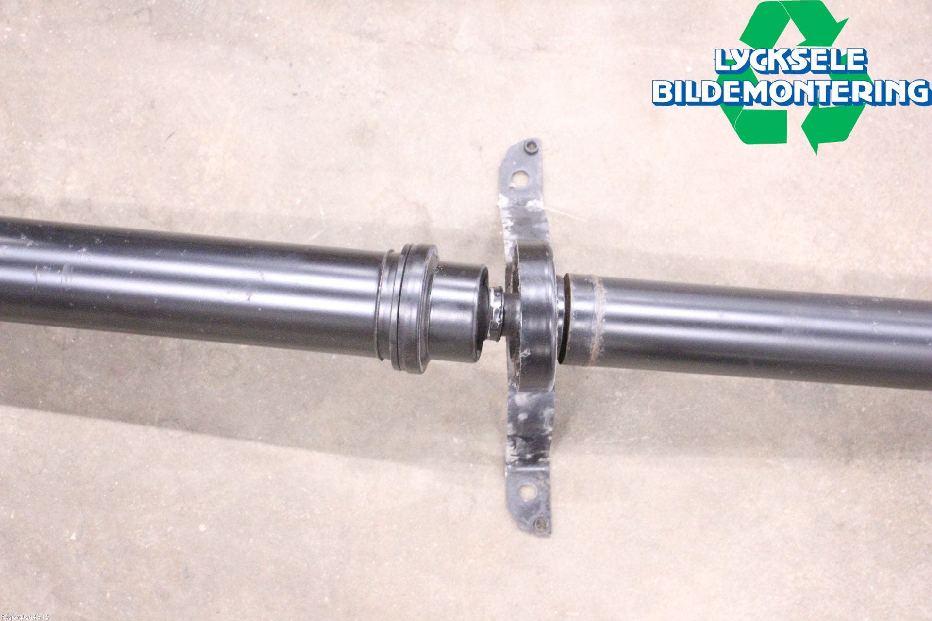 Audi A4 12-15 Mellanaxel Komp