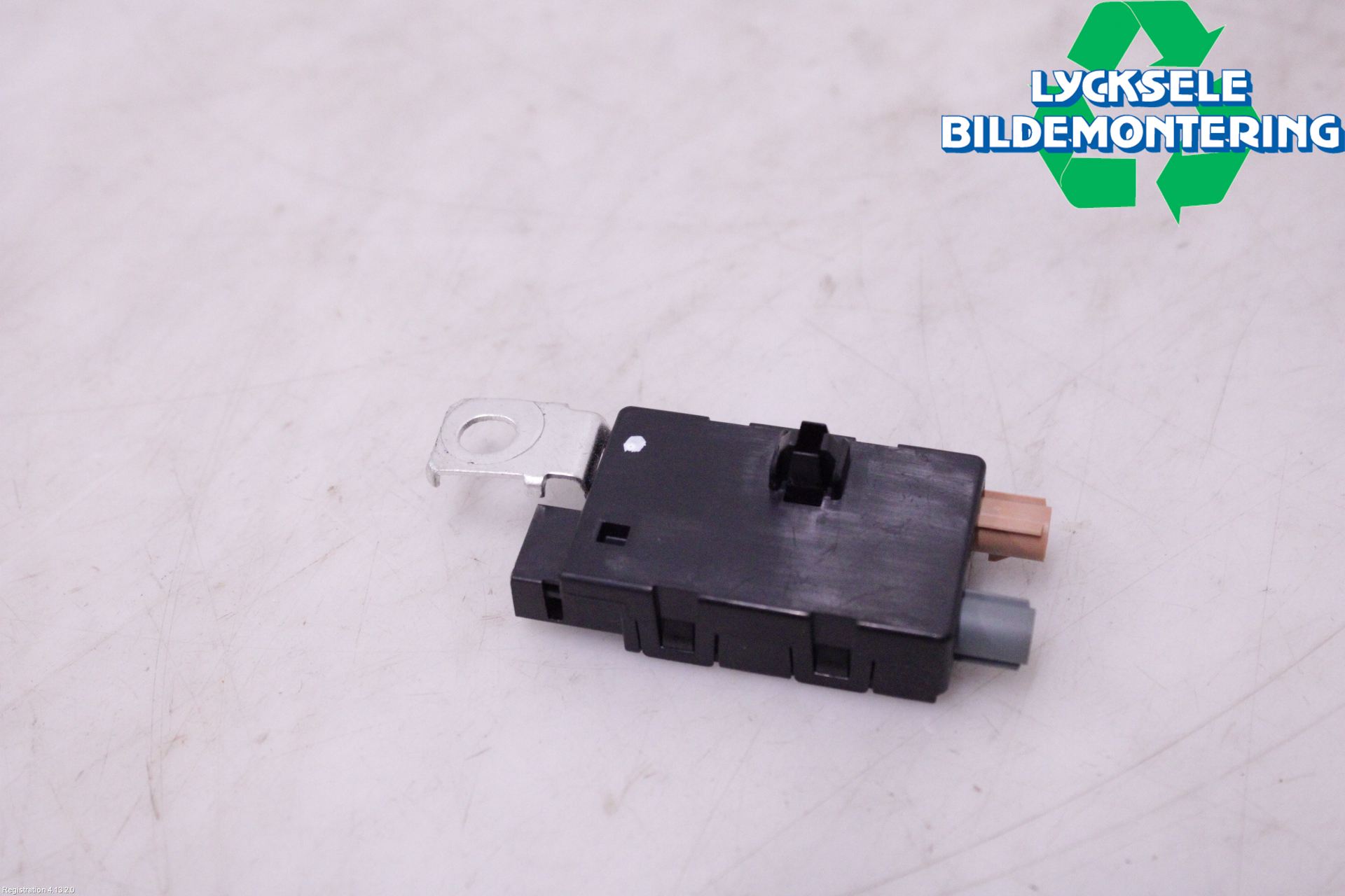 Peugeot 2008/E-2008 20- Antennförstärkare
