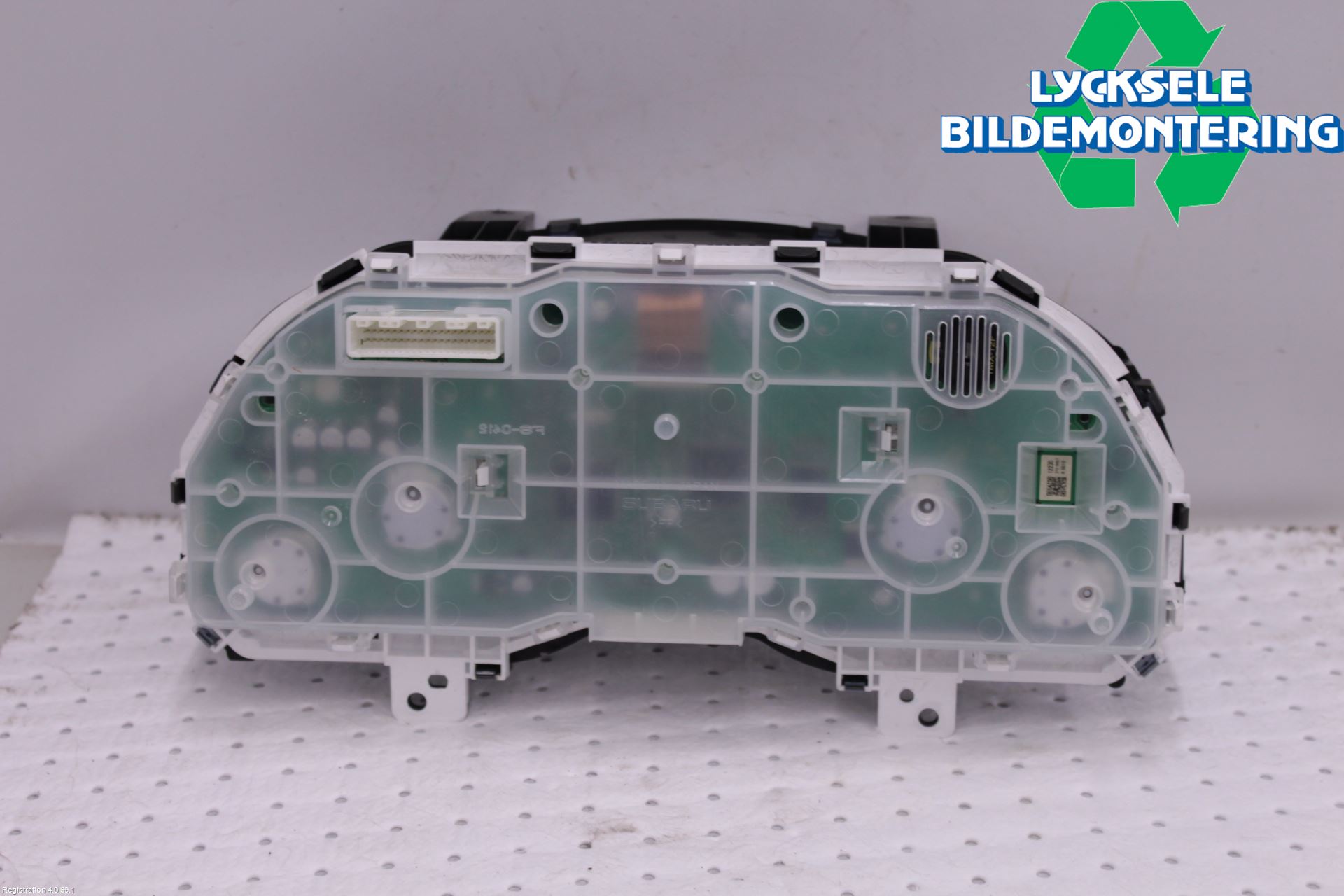 Subaru OUTBACK 10-15 Instrument Komb