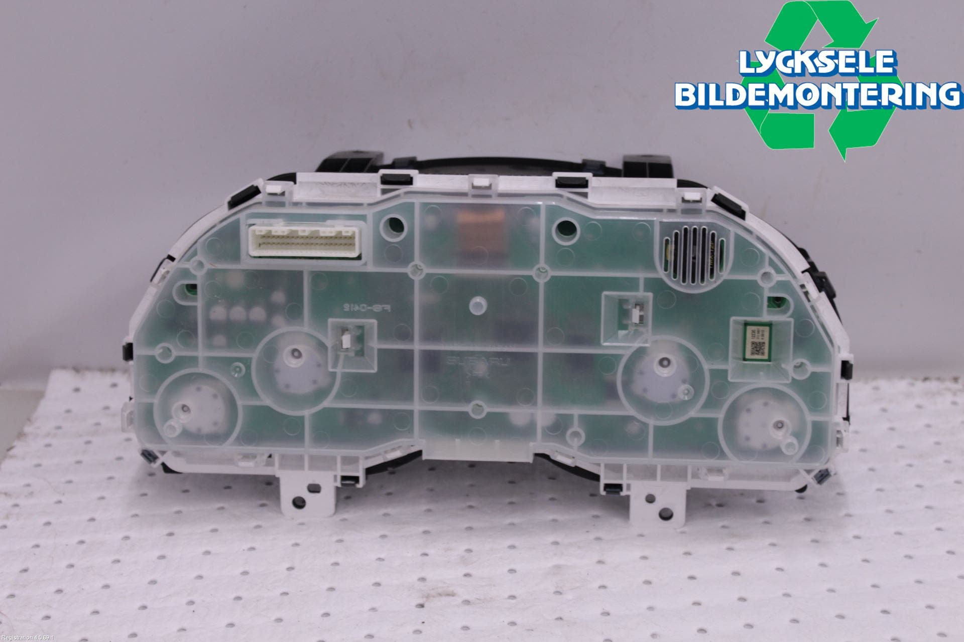 Subaru OUTBACK 10-15 Instrument Komb