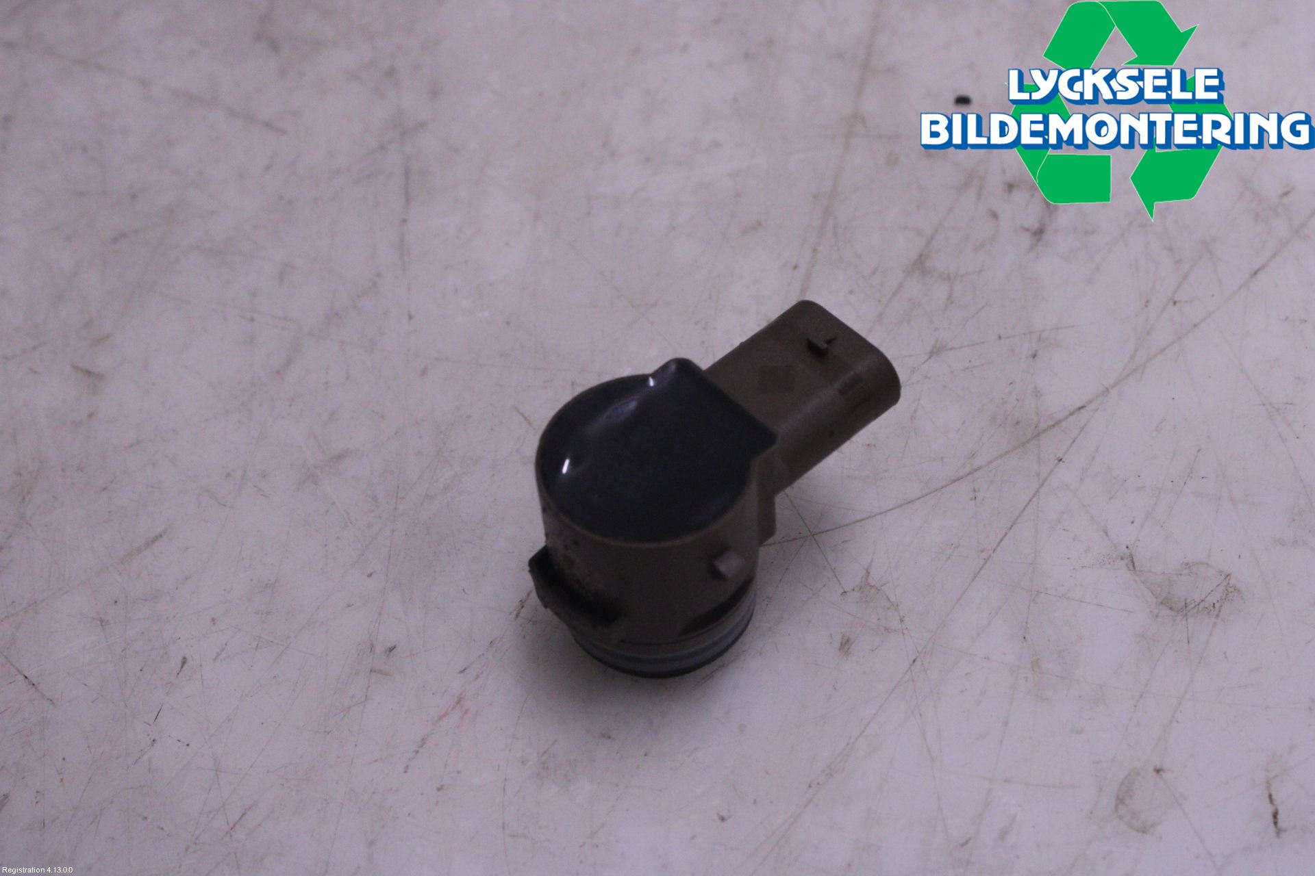 Volkswagen VW PASSAT 15-19 Parkeringshjälp Frontsensor