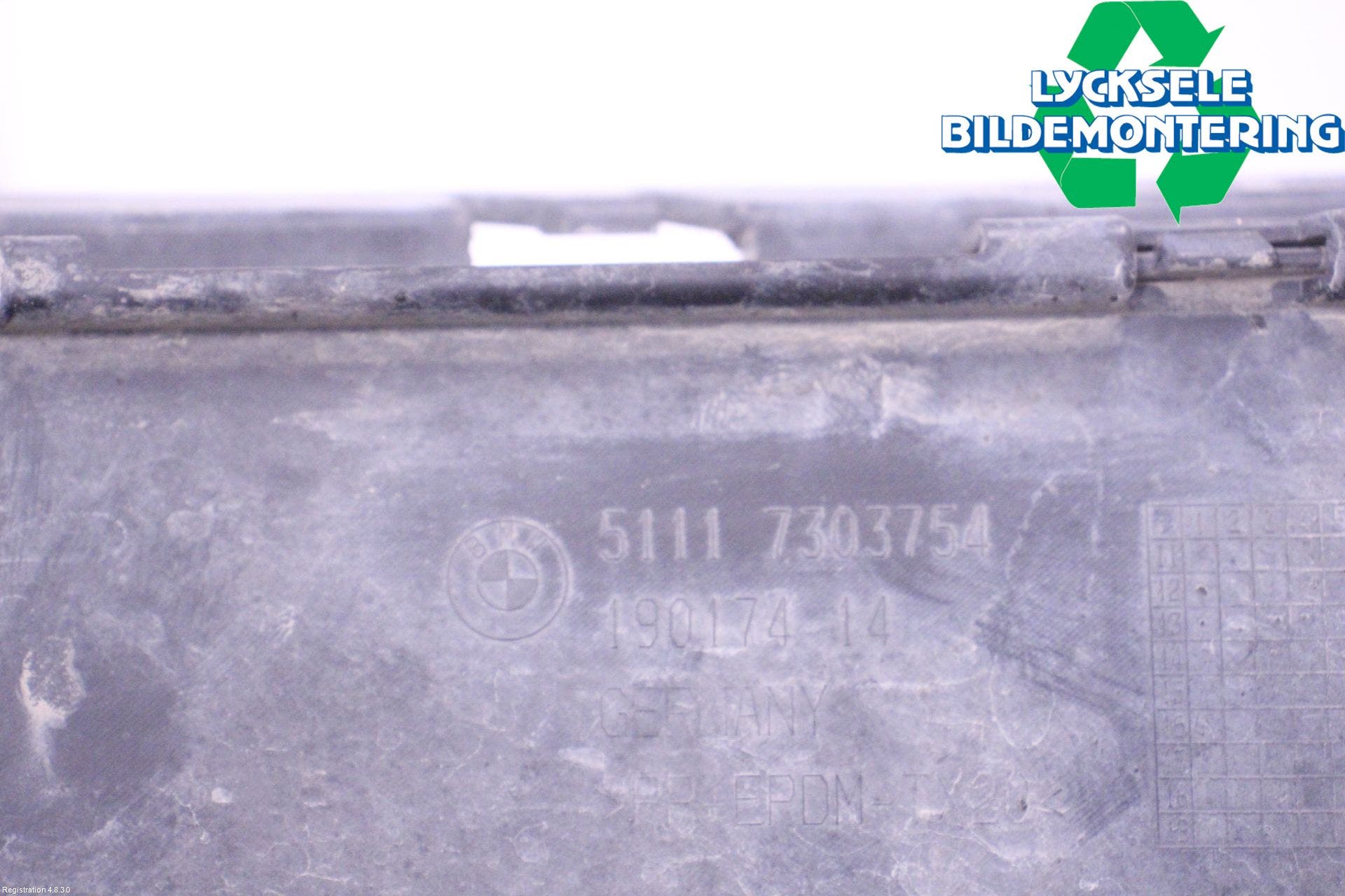 BMW X1 E84 10-15 Grilldel Höger