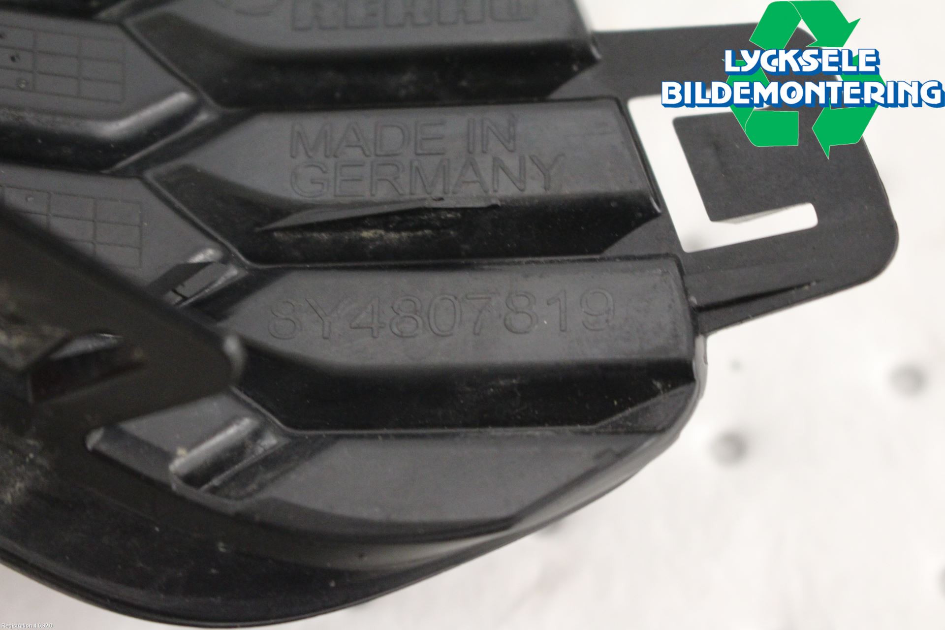 Audi A3/S3 8Y 21- Stötfångardel Bak Vä