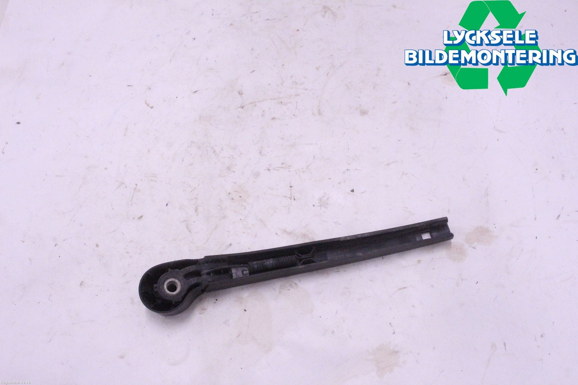 Volkswagen VW POLO VI 18->> Torkararm-Bakruta