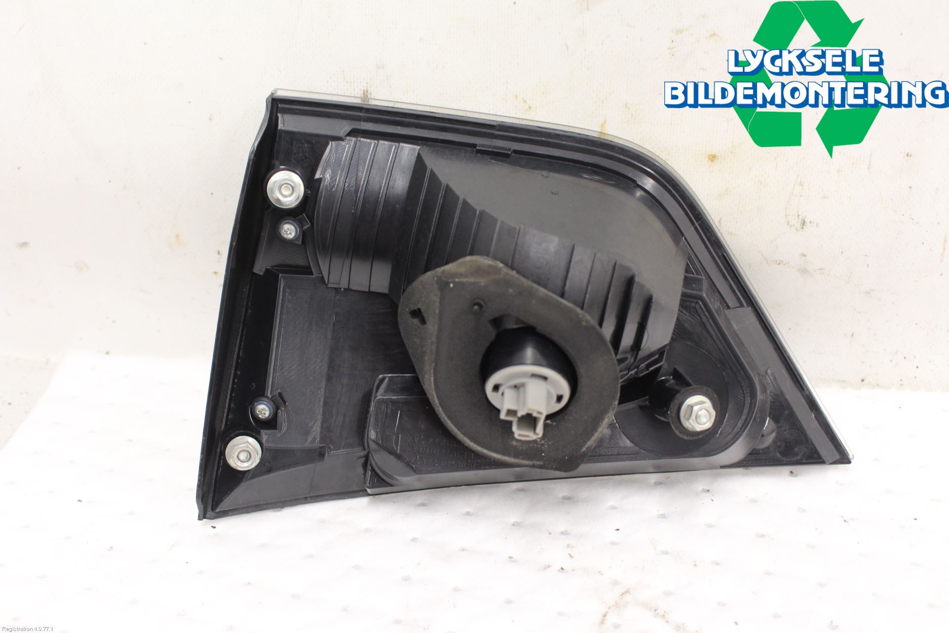 Mitsubishi OUTLANDER 07-12 Bakljus Lucka Vä