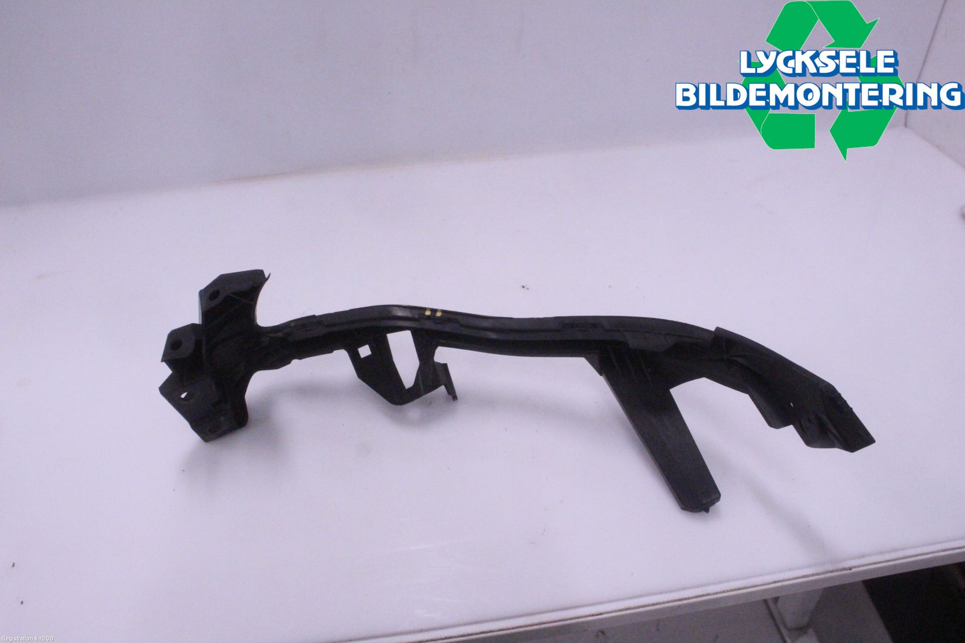 Subaru XV 12-17 Stötfångarfäste Fram Vä