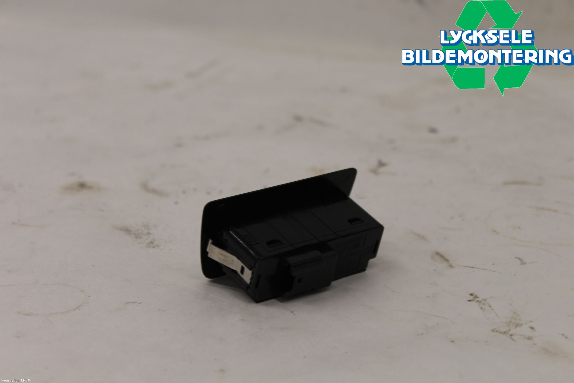 BMW 4/i4 G26 GRAN COUPÉ 21- Strömställare Baklucka