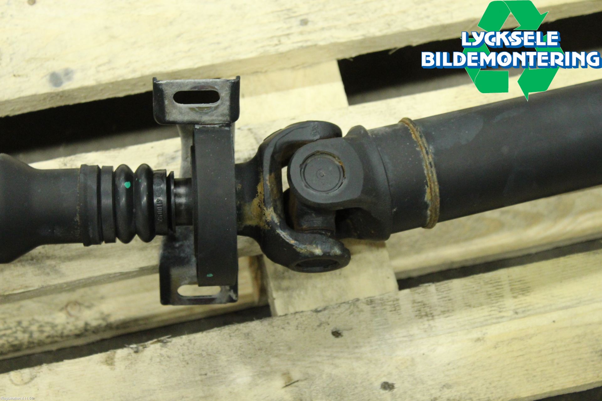 Mercedes-Benz MB E-KLASS (W214) 24- Mellanaxel Komp