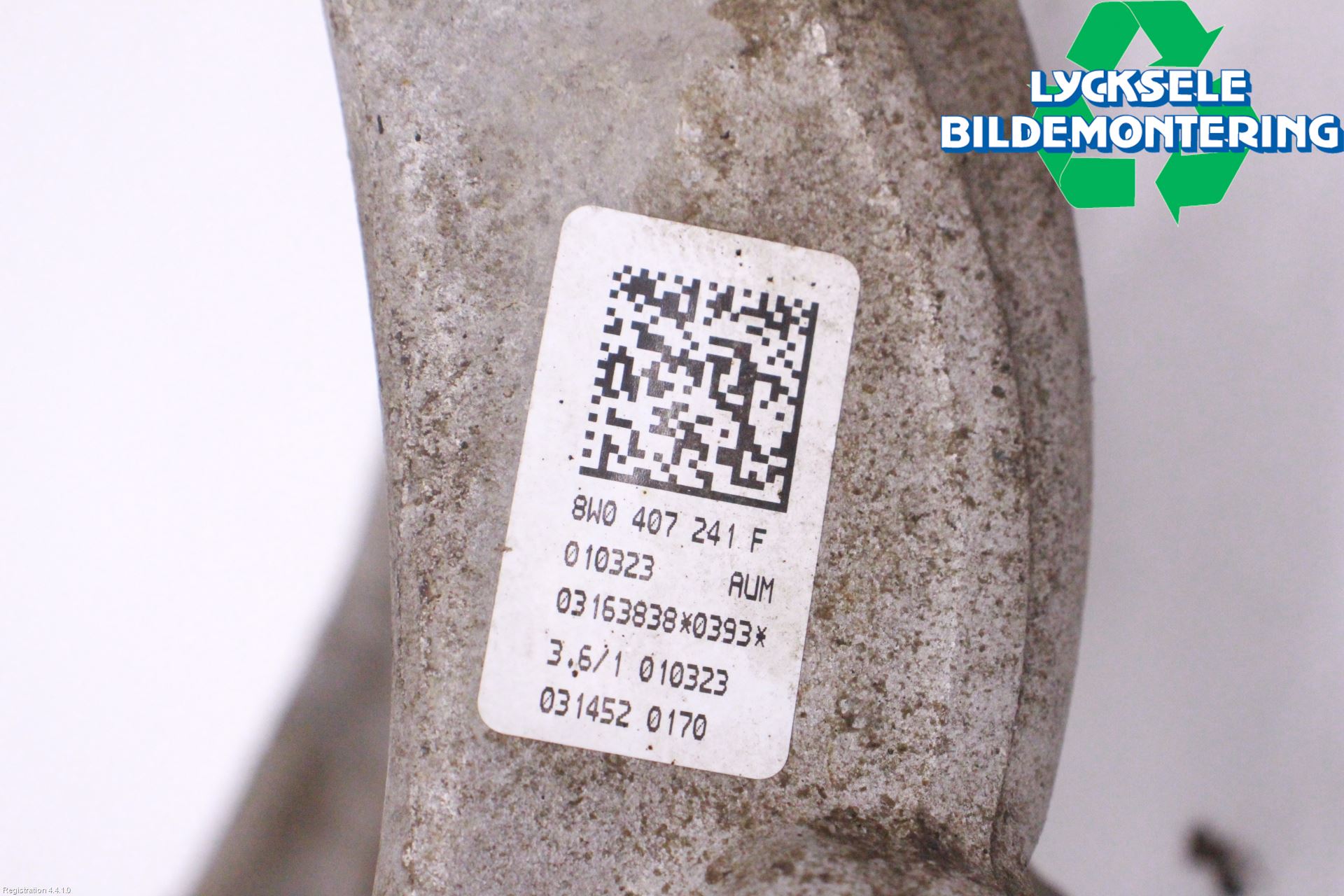 Audi A4/S4 B9 20- Styrspindel Lagerhus Vä